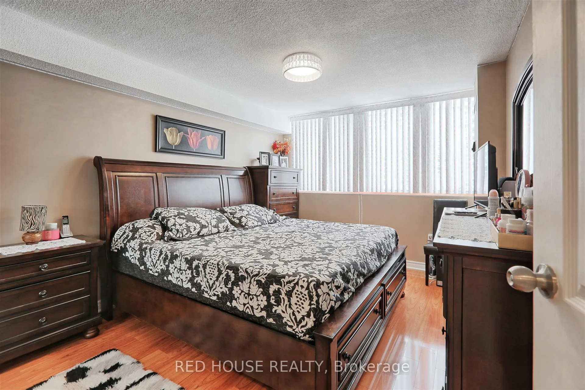 Photo 17 of Unit 705, 3590 Kaneff Crescent, Mississauga, Mississauga Valleys — HOMEH