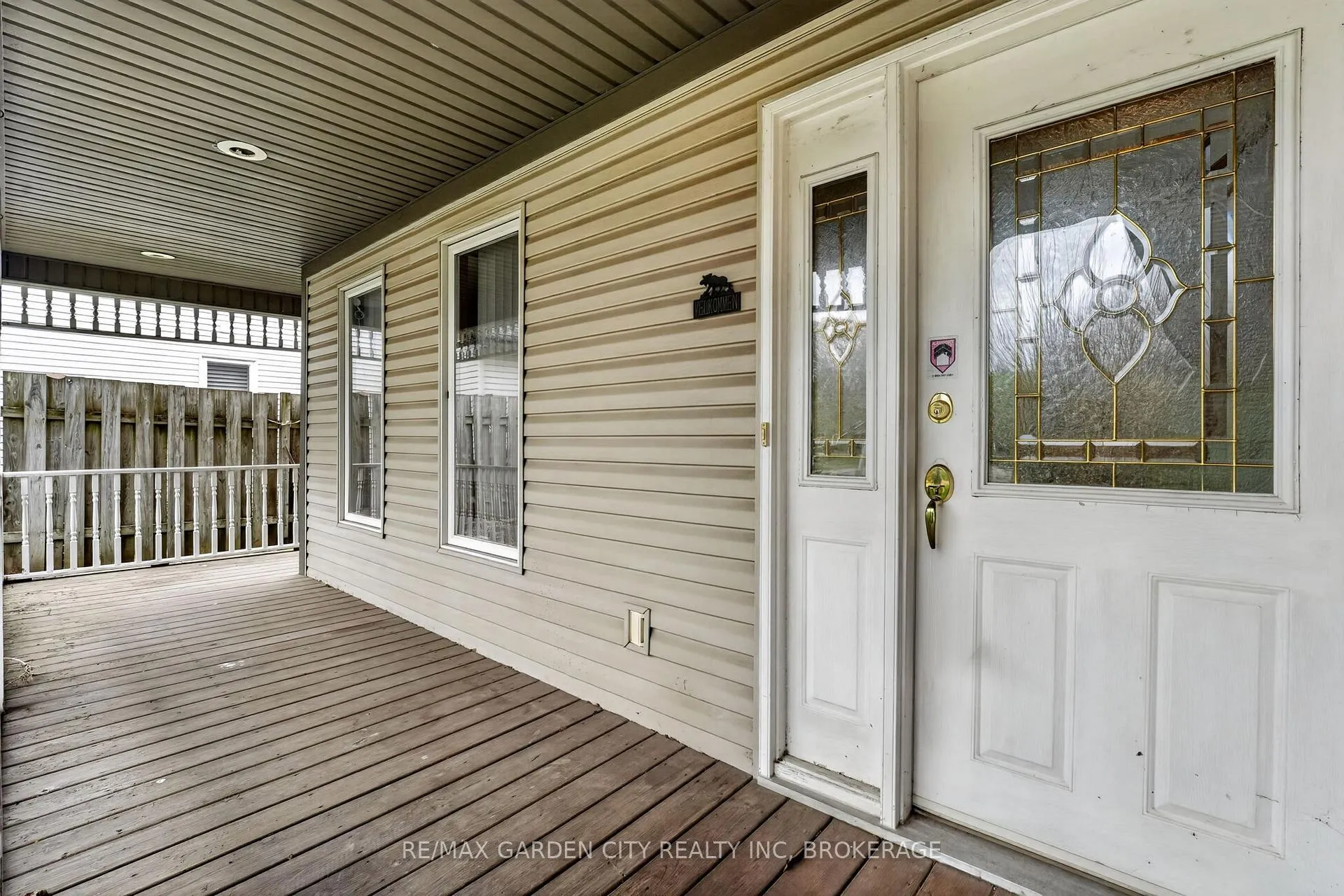 Photo 4 of 8 Christina Court, Welland, N. Welland — HOMEH