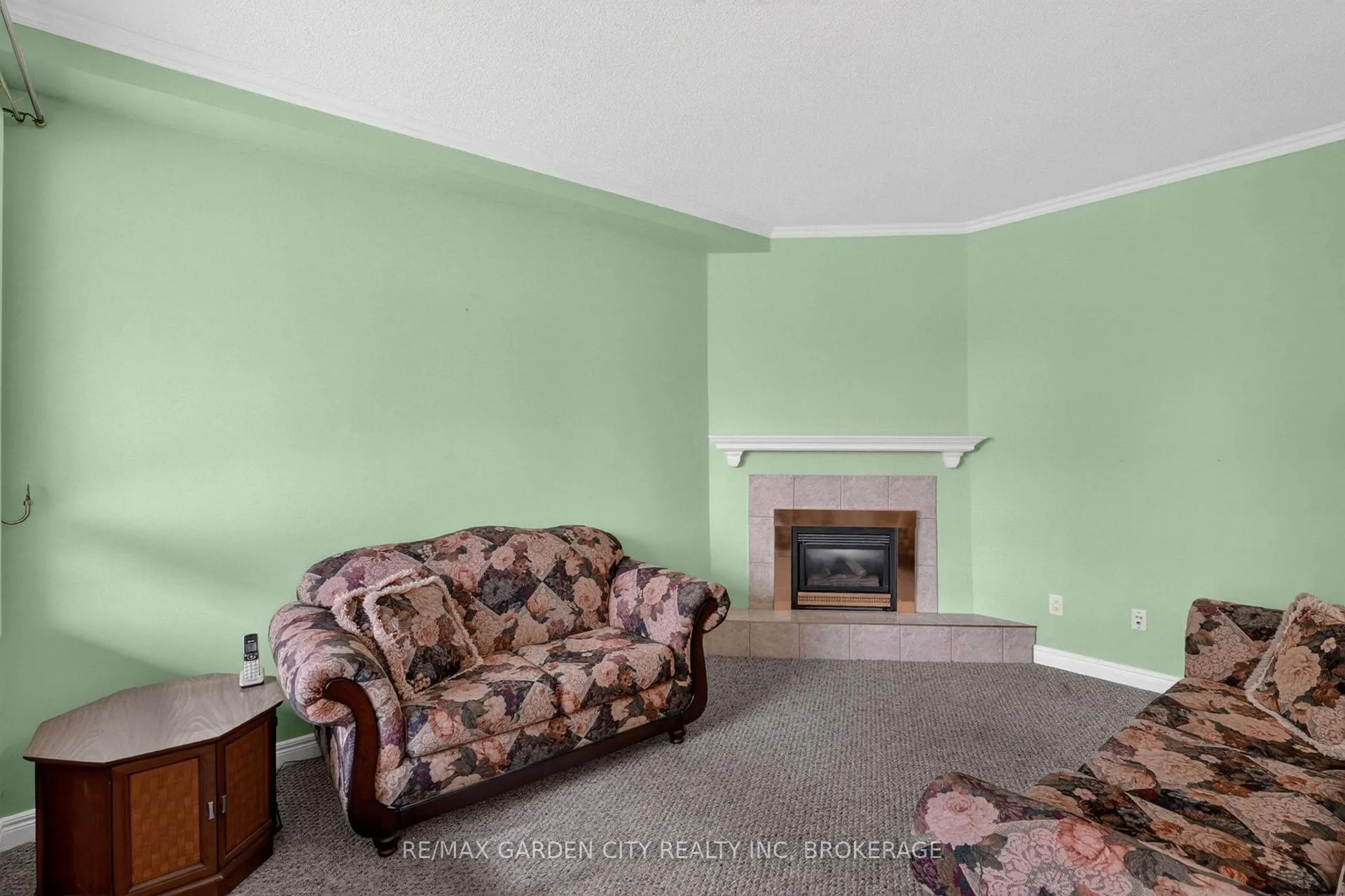 Photo 17 of 8 Christina Court, Welland, N. Welland — HOMEH