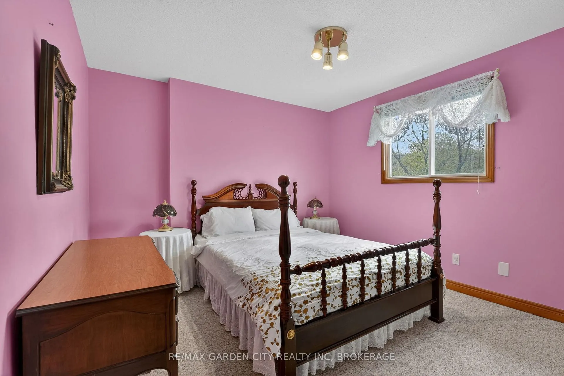 Photo 30 of 8 Christina Court, Welland, N. Welland — HOMEH