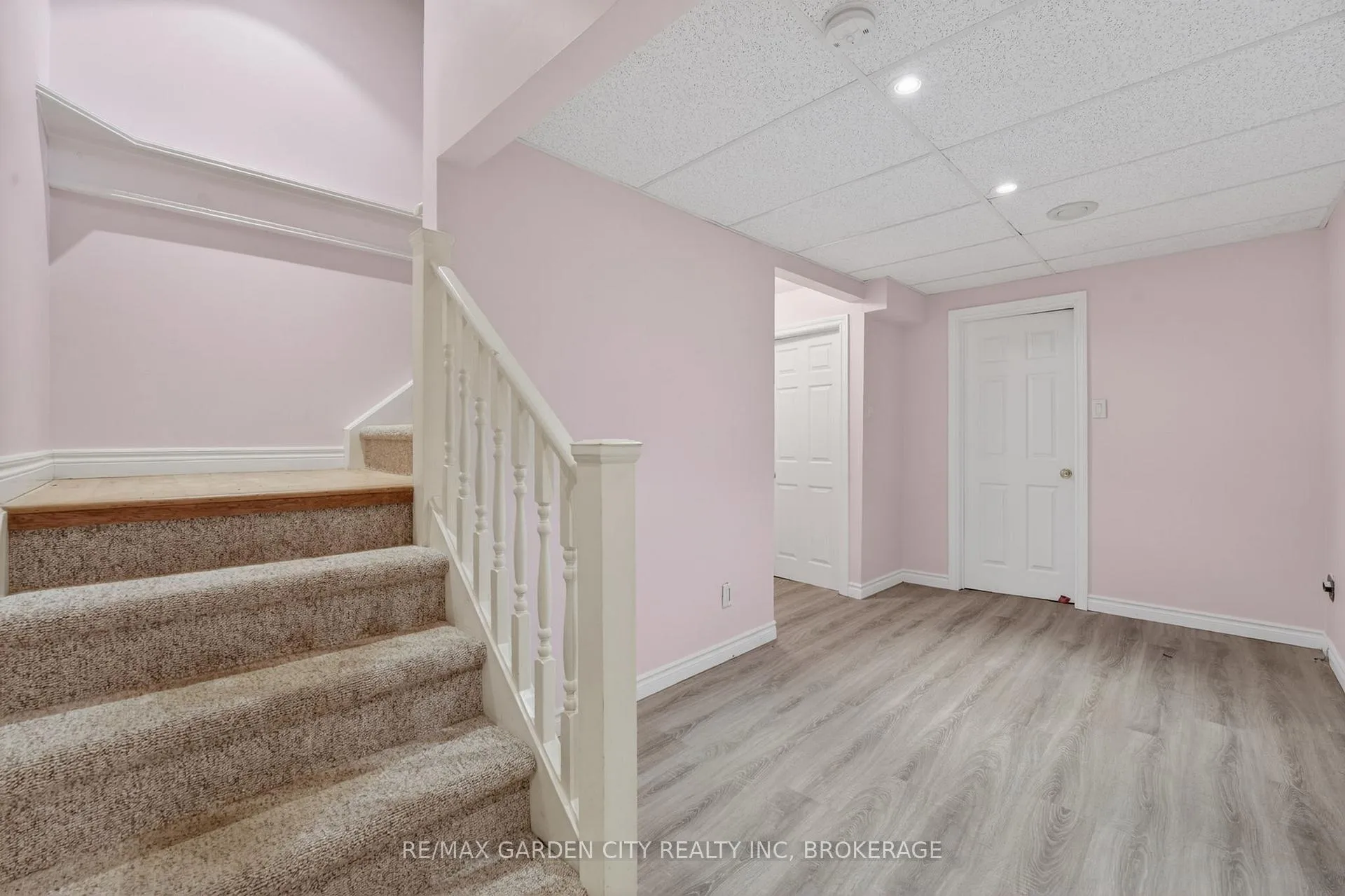 Photo 31 of 8 Christina Court, Welland, N. Welland — HOMEH