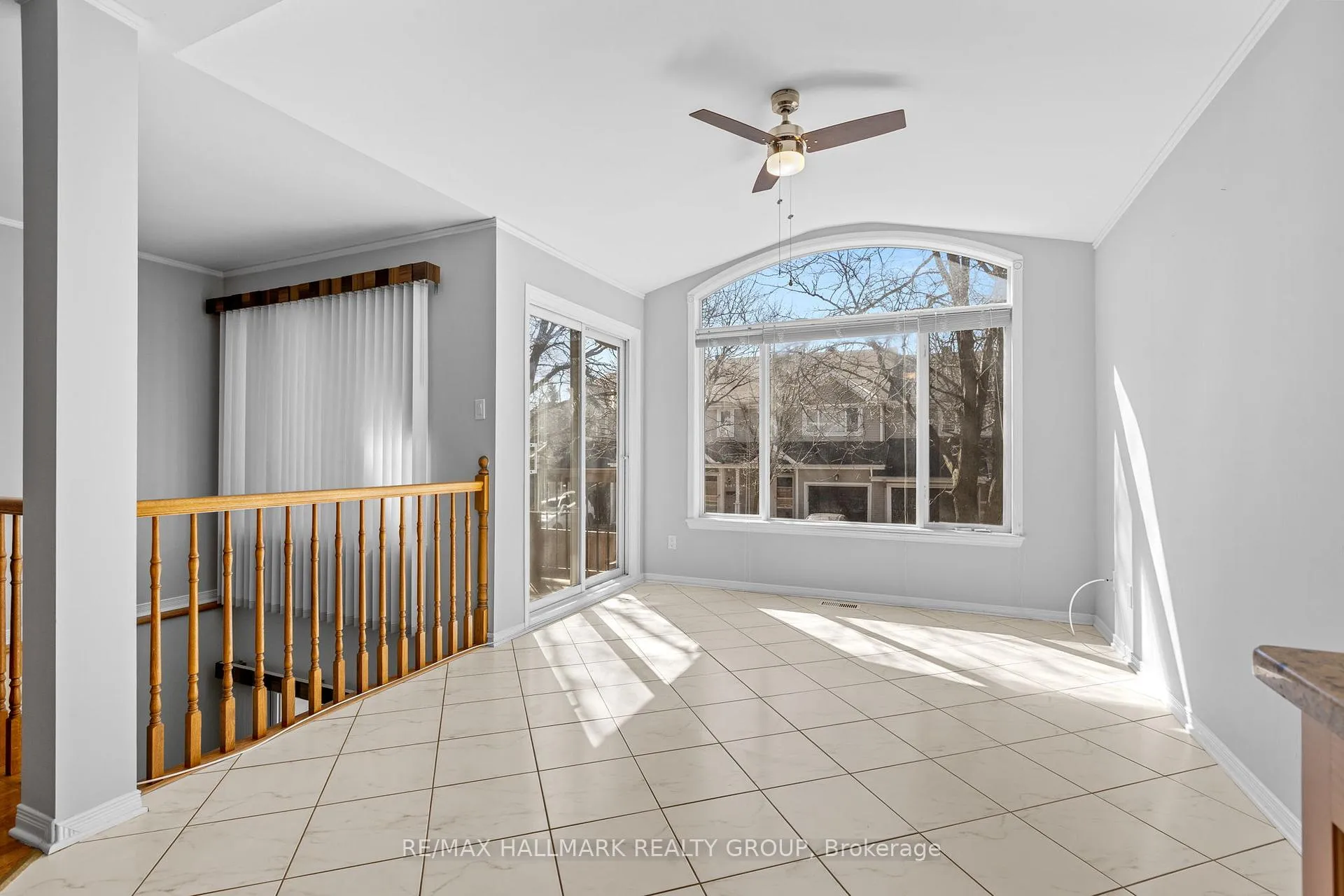 Photo 13 of 16 Maxton Private, Ottawa, Beacon Hill South — HOMEH