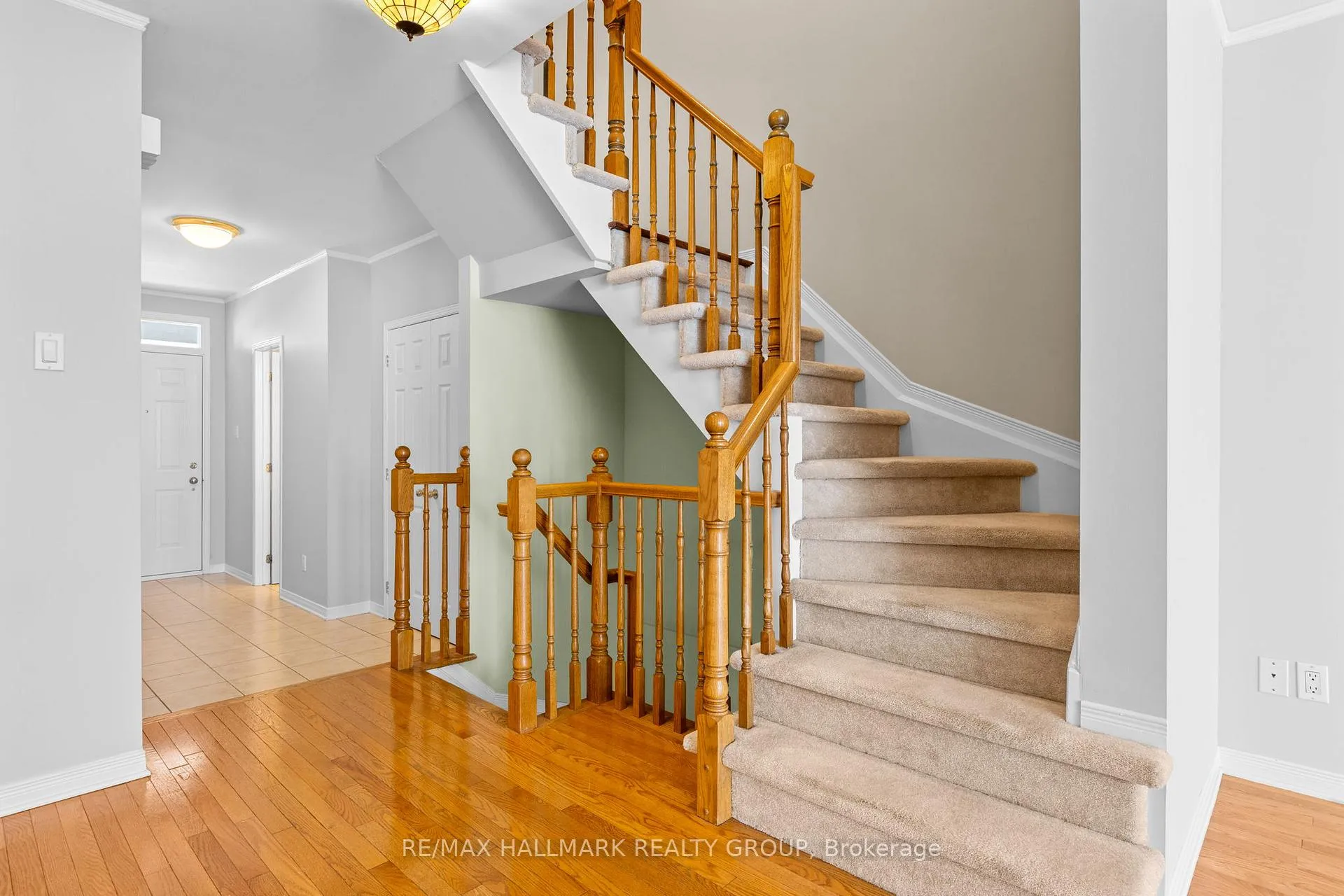Photo 15 of 16 Maxton Private, Ottawa, Beacon Hill South — HOMEH