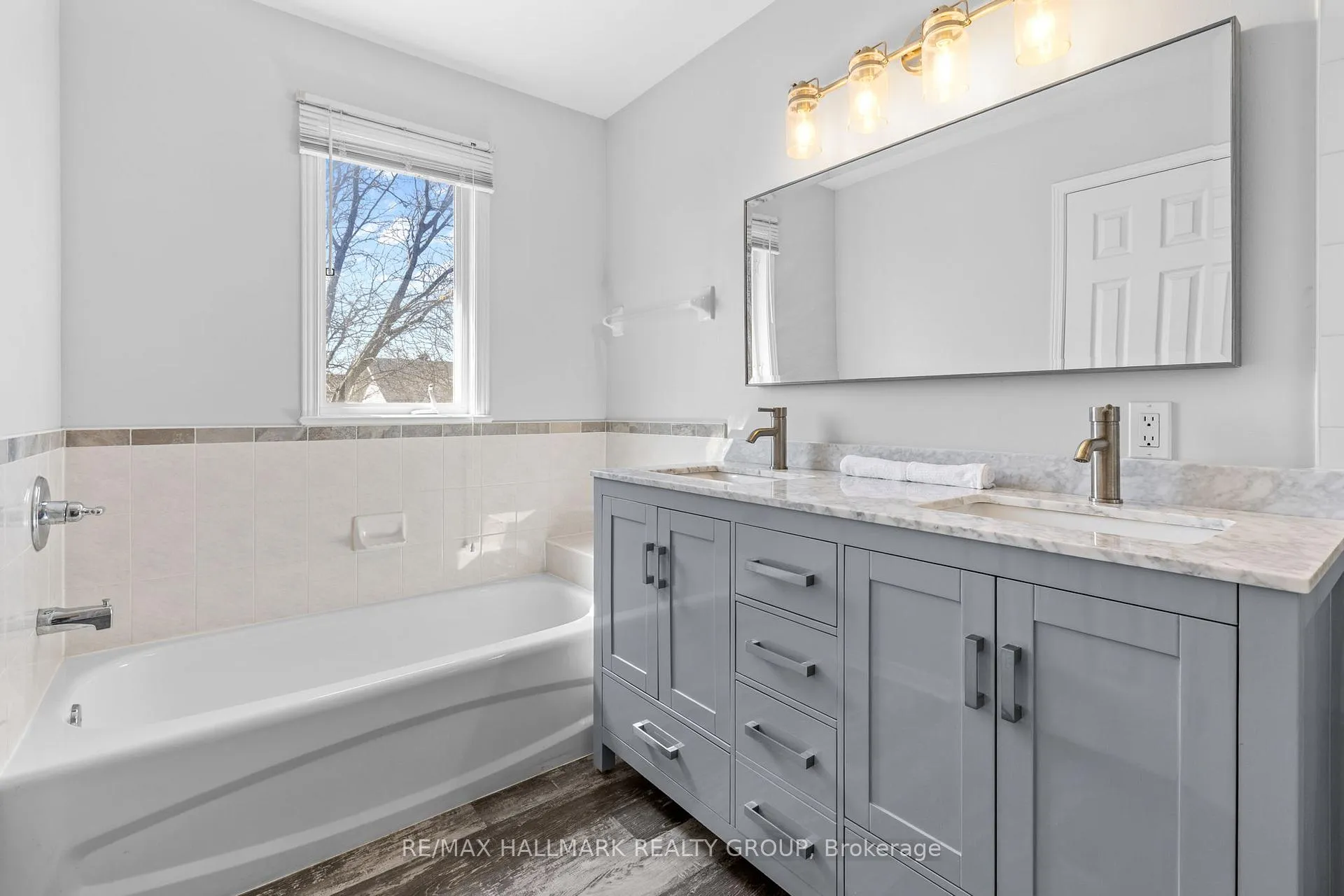 Photo 19 of 16 Maxton Private, Ottawa, Beacon Hill South — HOMEH