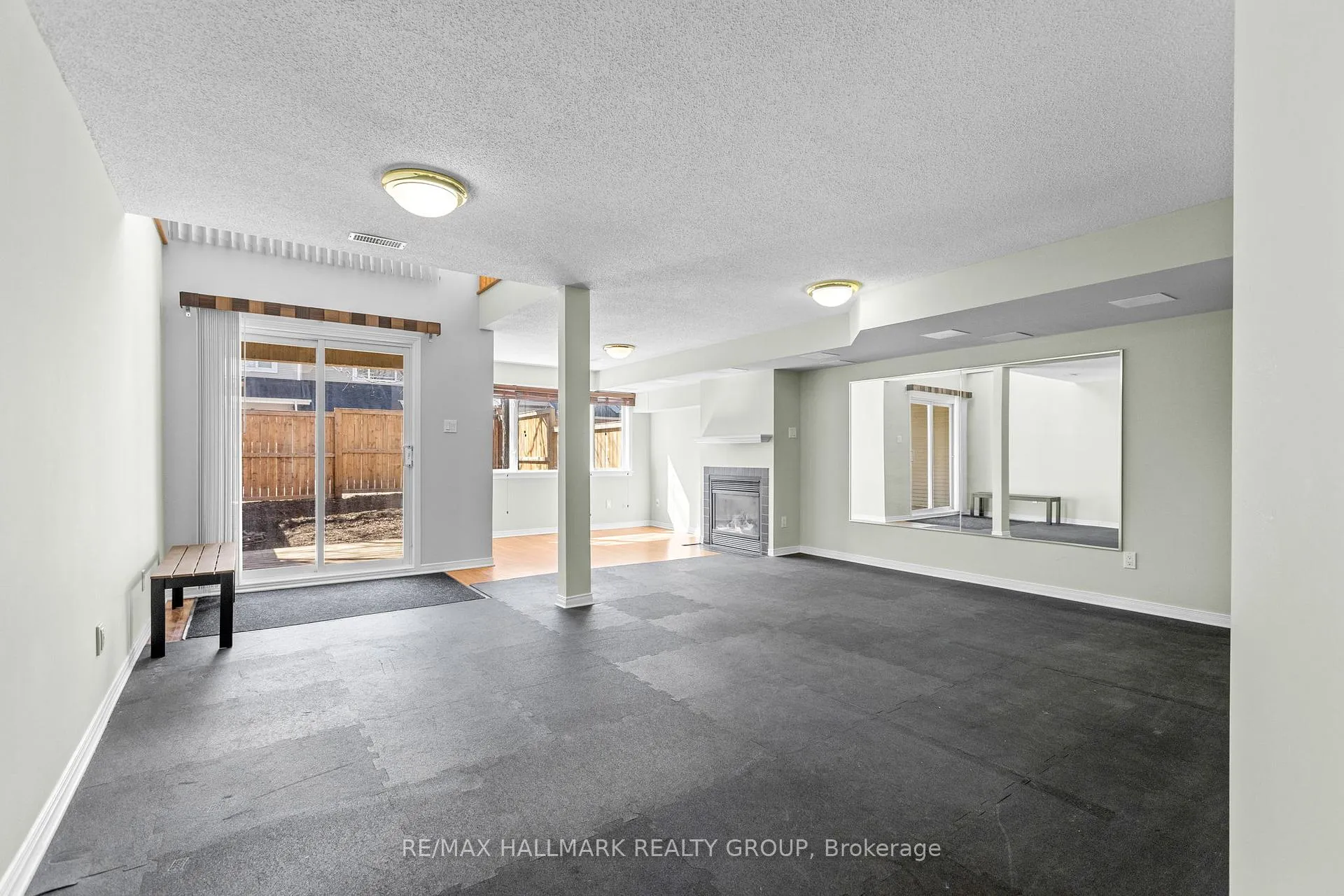 Photo 31 of 16 Maxton Private, Ottawa, Beacon Hill South — HOMEH