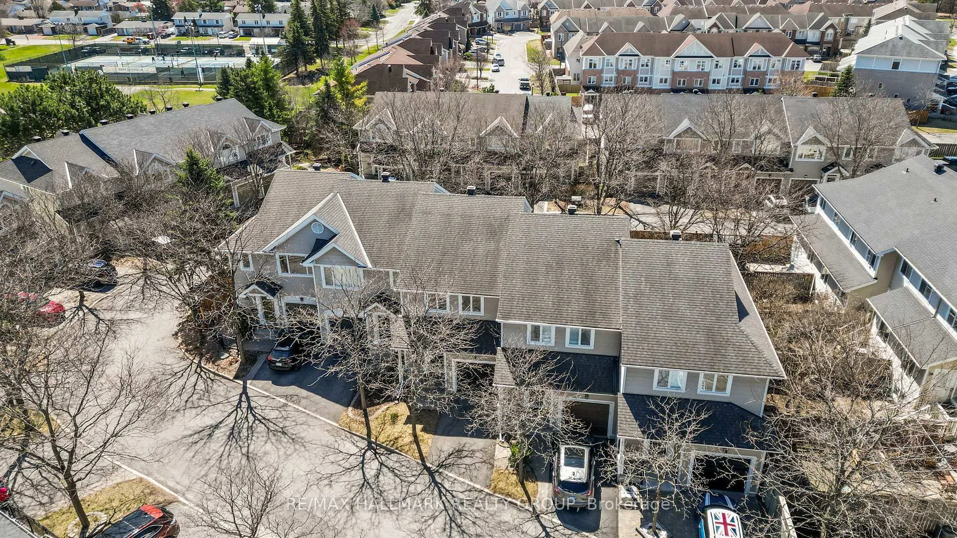 Photo 39 of 16 Maxton Private, Ottawa, Beacon Hill South — HOMEH
