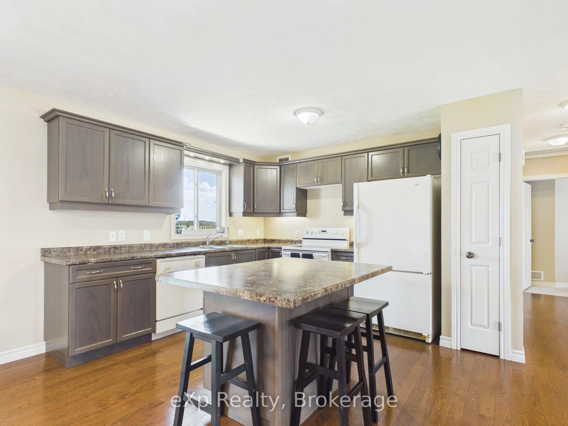 Photo 11 of 241 17th Avenue, Hanover — HOMEH