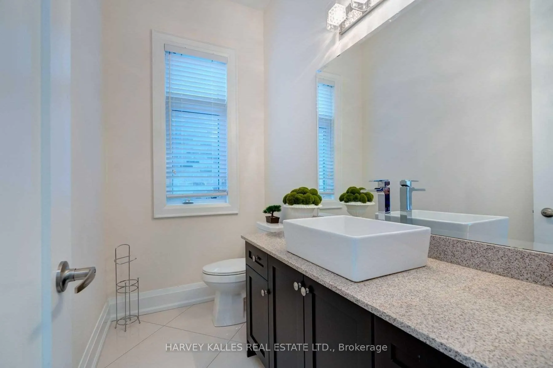 Photo 4 of 76 Baldry Avenue, Vaughan, Patterson — HOMEH
