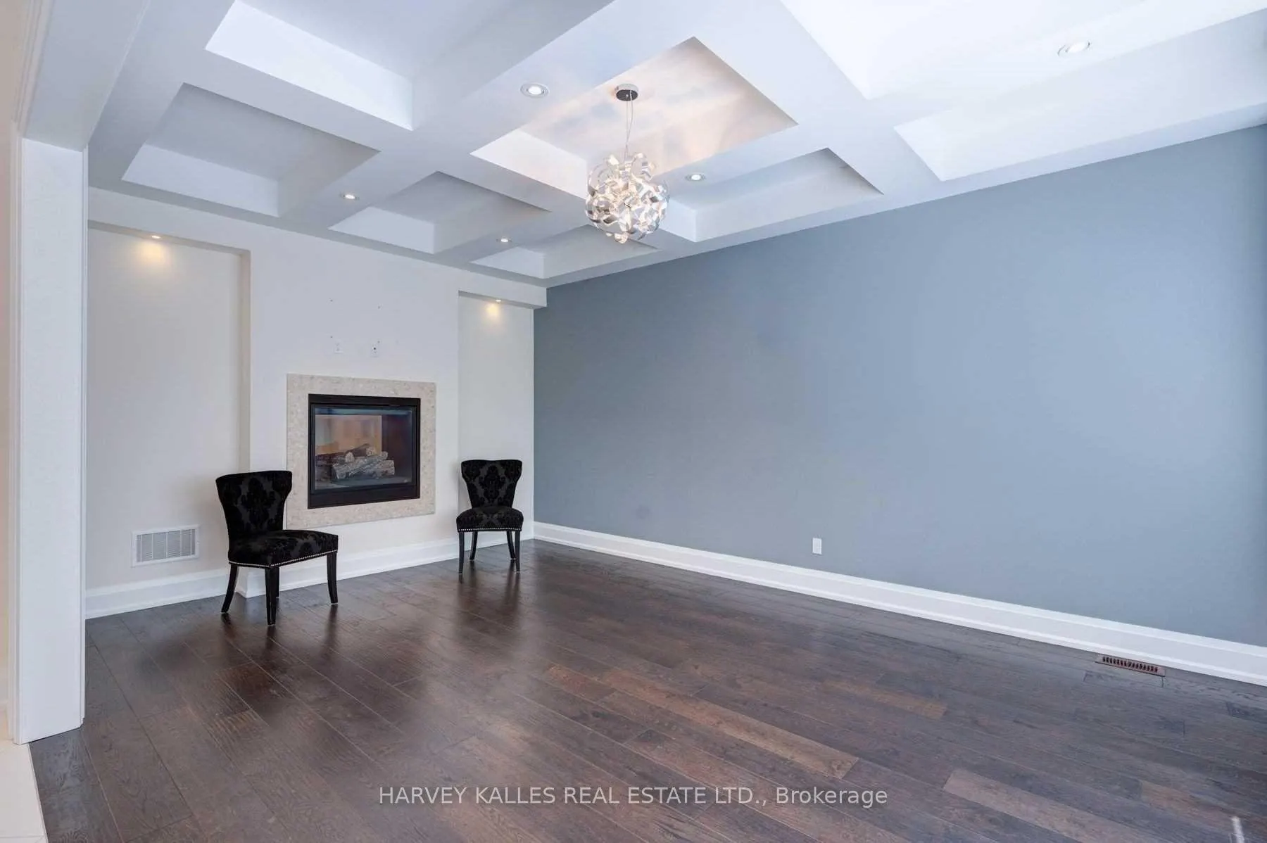 Photo 10 of 76 Baldry Avenue, Vaughan, Patterson — HOMEH