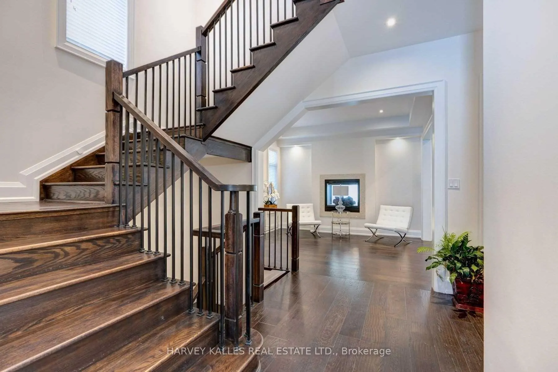 Photo 13 of 76 Baldry Avenue, Vaughan, Patterson — HOMEH