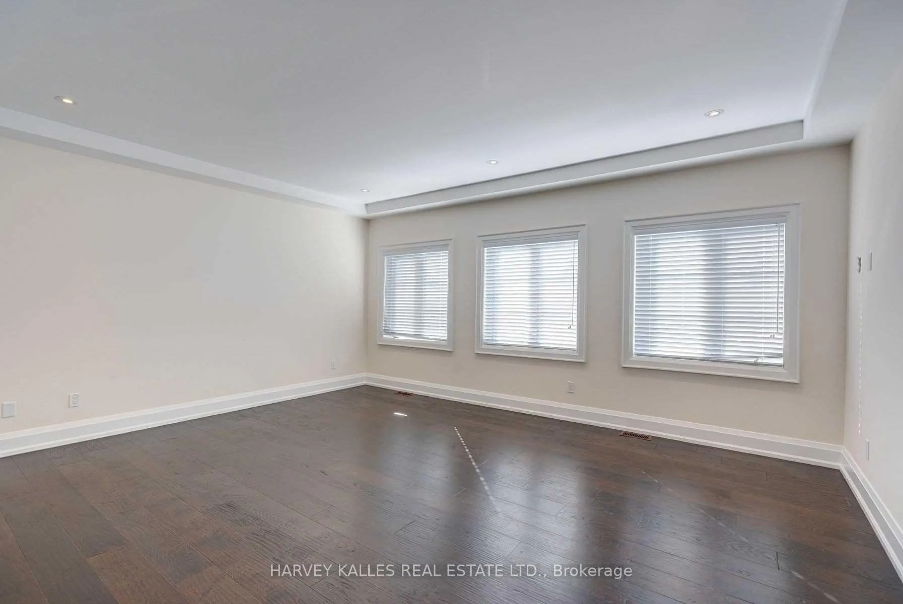 Photo 14 of 76 Baldry Avenue, Vaughan, Patterson — HOMEH