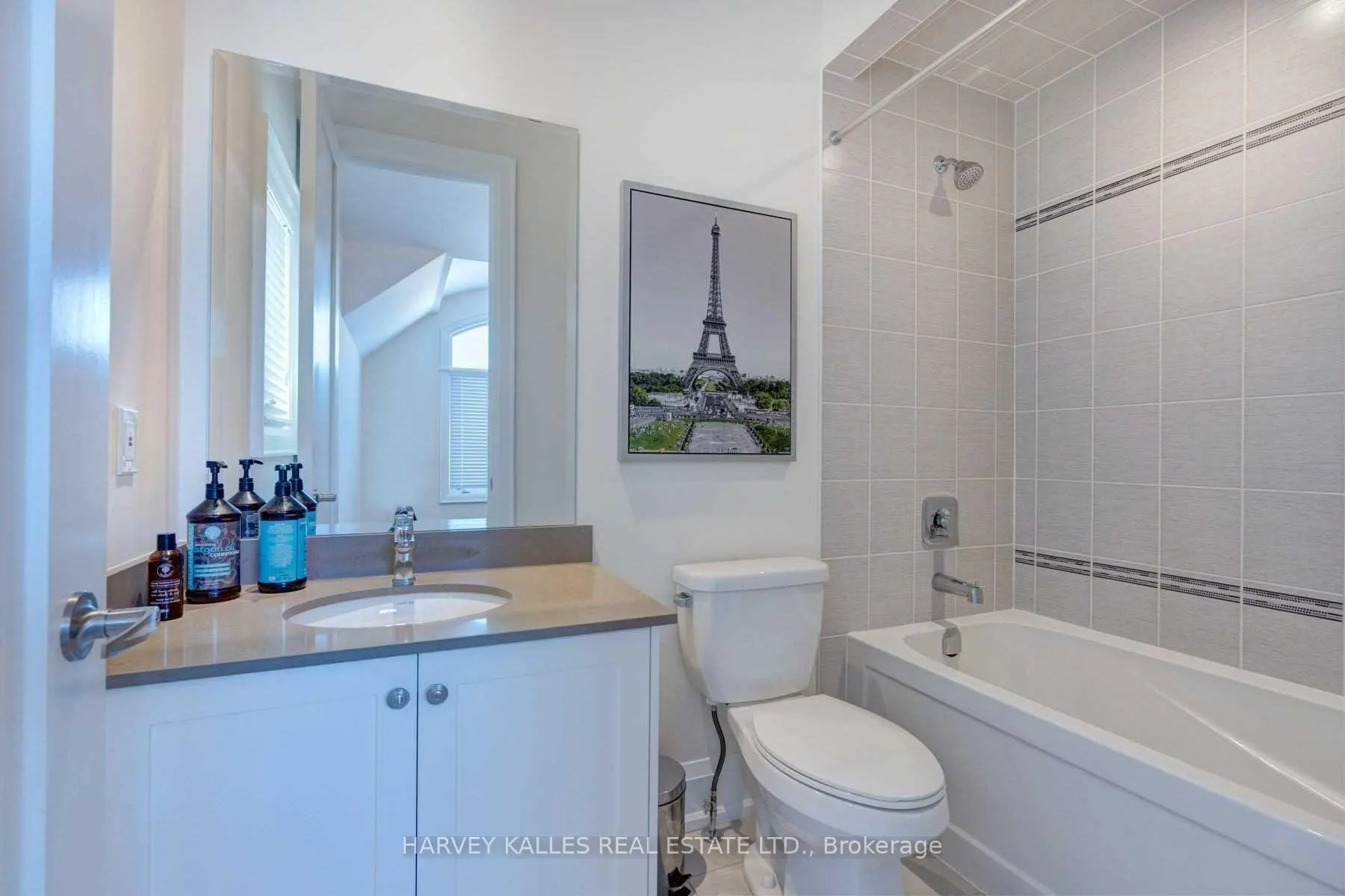 Photo 17 of 76 Baldry Avenue, Vaughan, Patterson — HOMEH