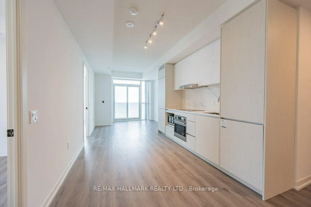 Photo 5 of Unit 2710, 28 Interchange Way, Vaughan, Vaughan Corporate Centre — HOMEH