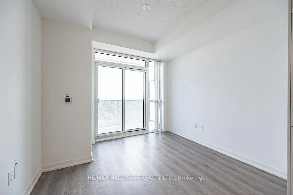 Photo 9 of Unit 2710, 28 Interchange Way, Vaughan, Vaughan Corporate Centre — HOMEH