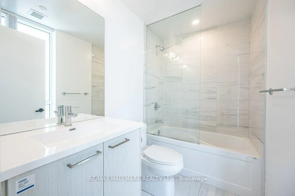 Photo 14 of Unit 2710, 28 Interchange Way, Vaughan, Vaughan Corporate Centre — HOMEH