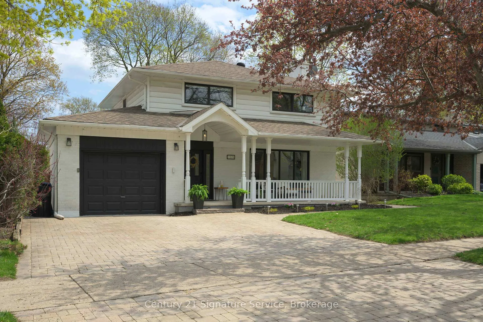 Front of 1578 Sherway Drive