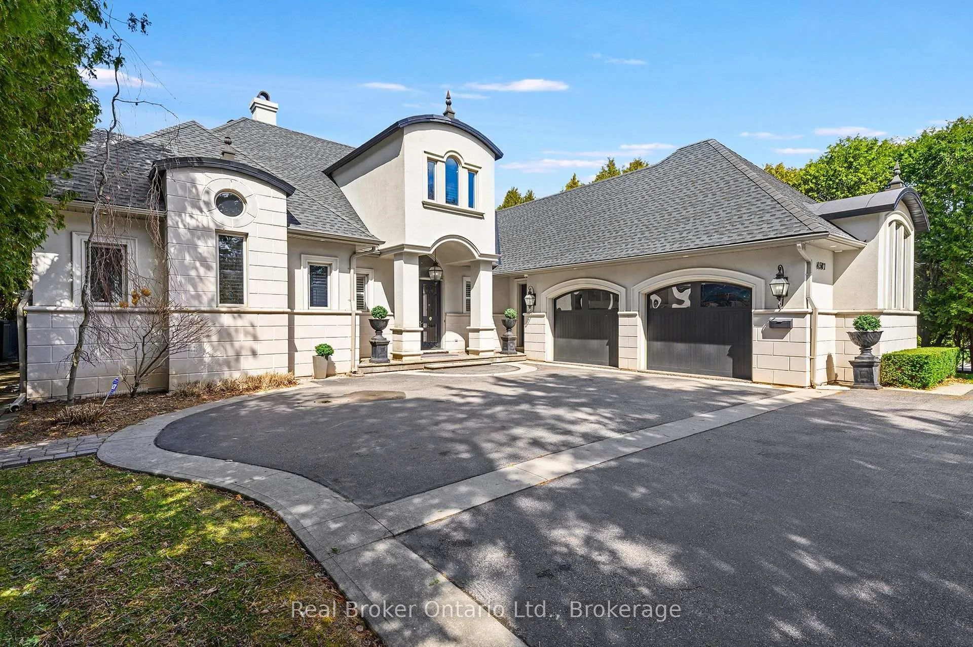 Photo 1 of 4507 Lakeshore Road, Burlington, Shoreacres — HOMEH