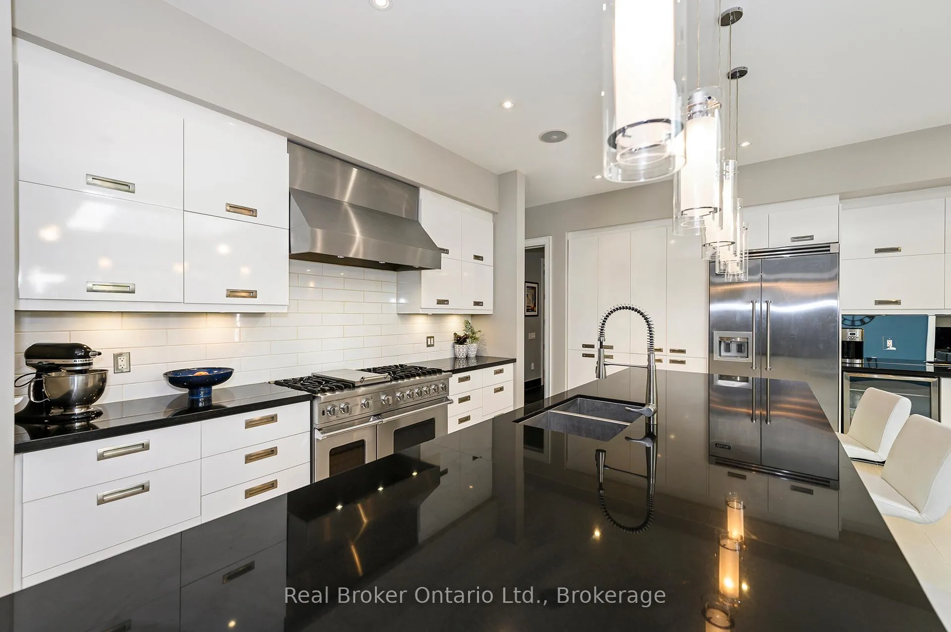 Photo 6 of 4507 Lakeshore Road, Burlington, Shoreacres — HOMEH