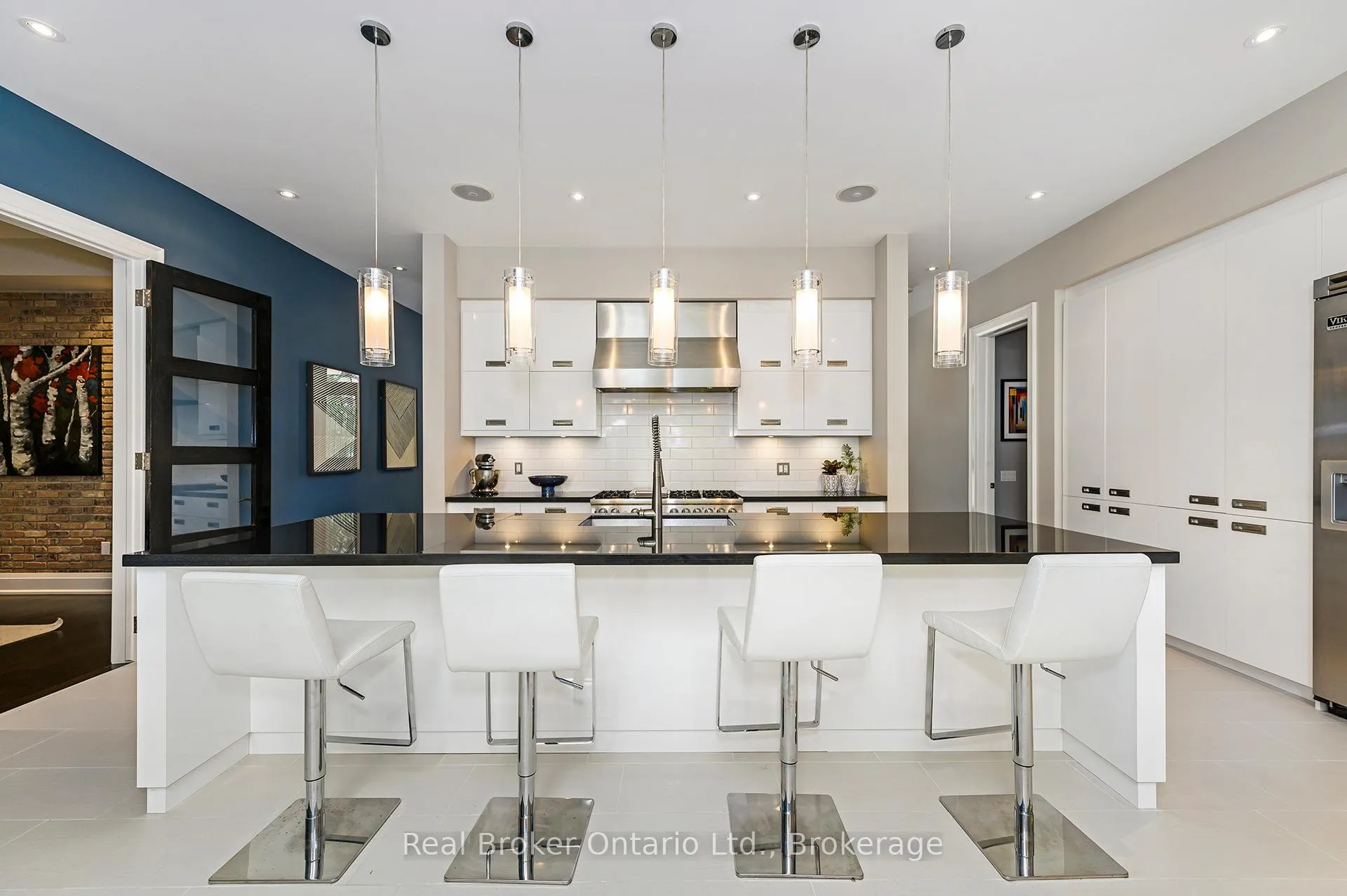 Photo 7 of 4507 Lakeshore Road, Burlington, Shoreacres — HOMEH