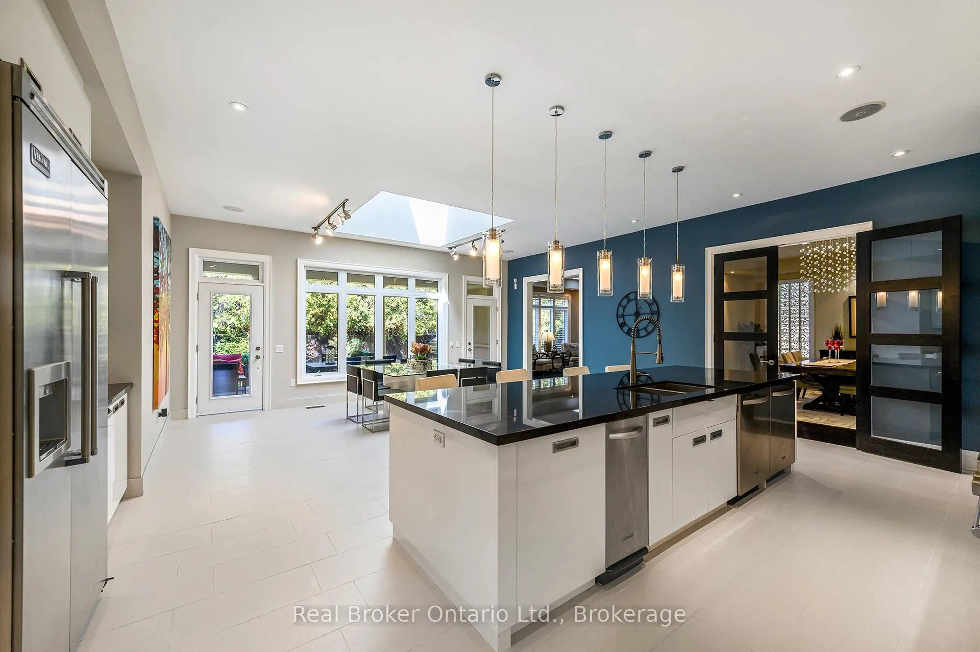 Photo 9 of 4507 Lakeshore Road, Burlington, Shoreacres — HOMEH