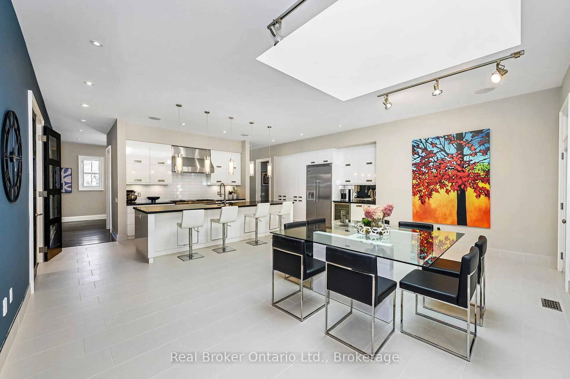 Photo 11 of 4507 Lakeshore Road, Burlington, Shoreacres — HOMEH