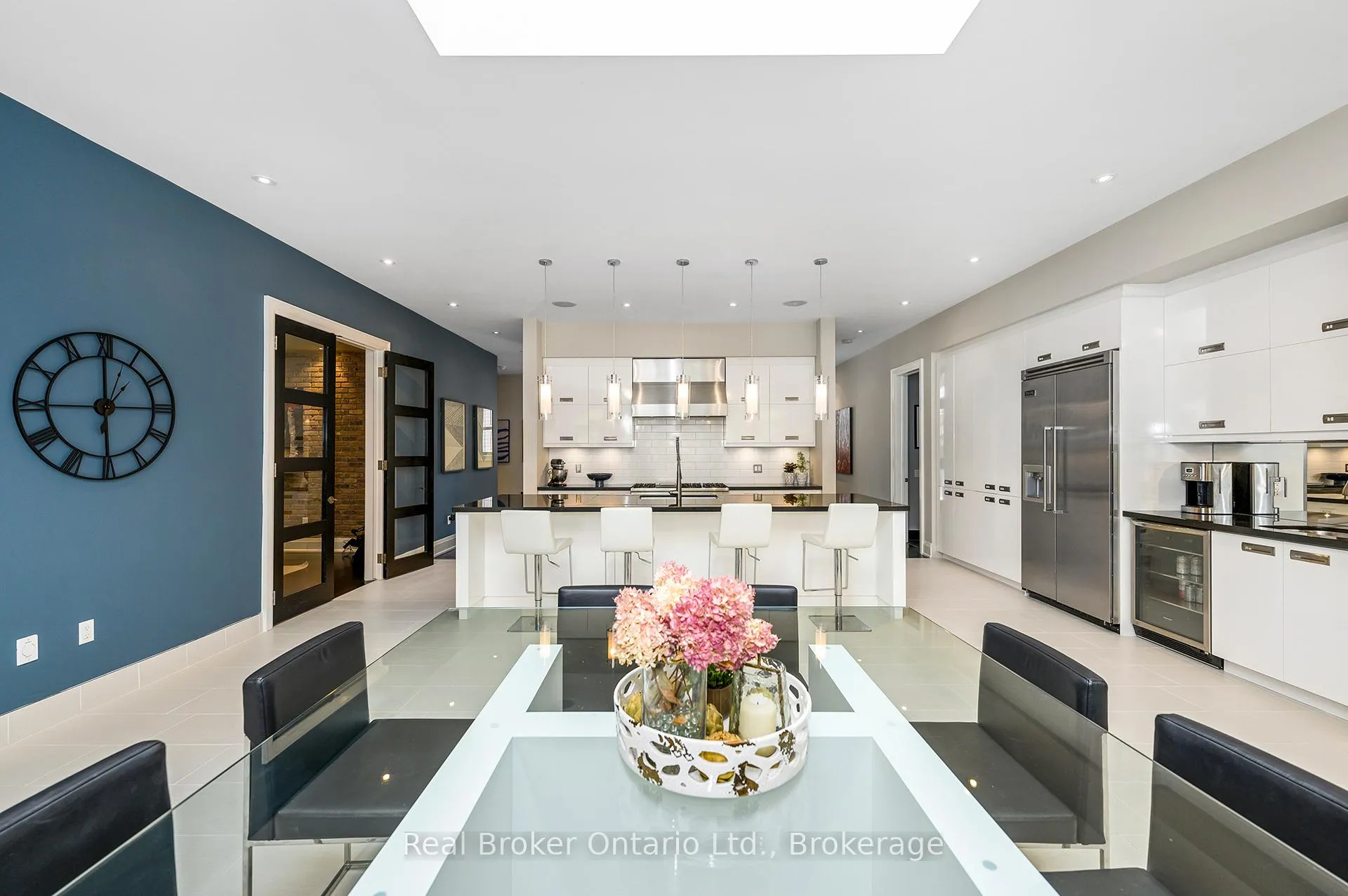 Photo 12 of 4507 Lakeshore Road, Burlington, Shoreacres — HOMEH