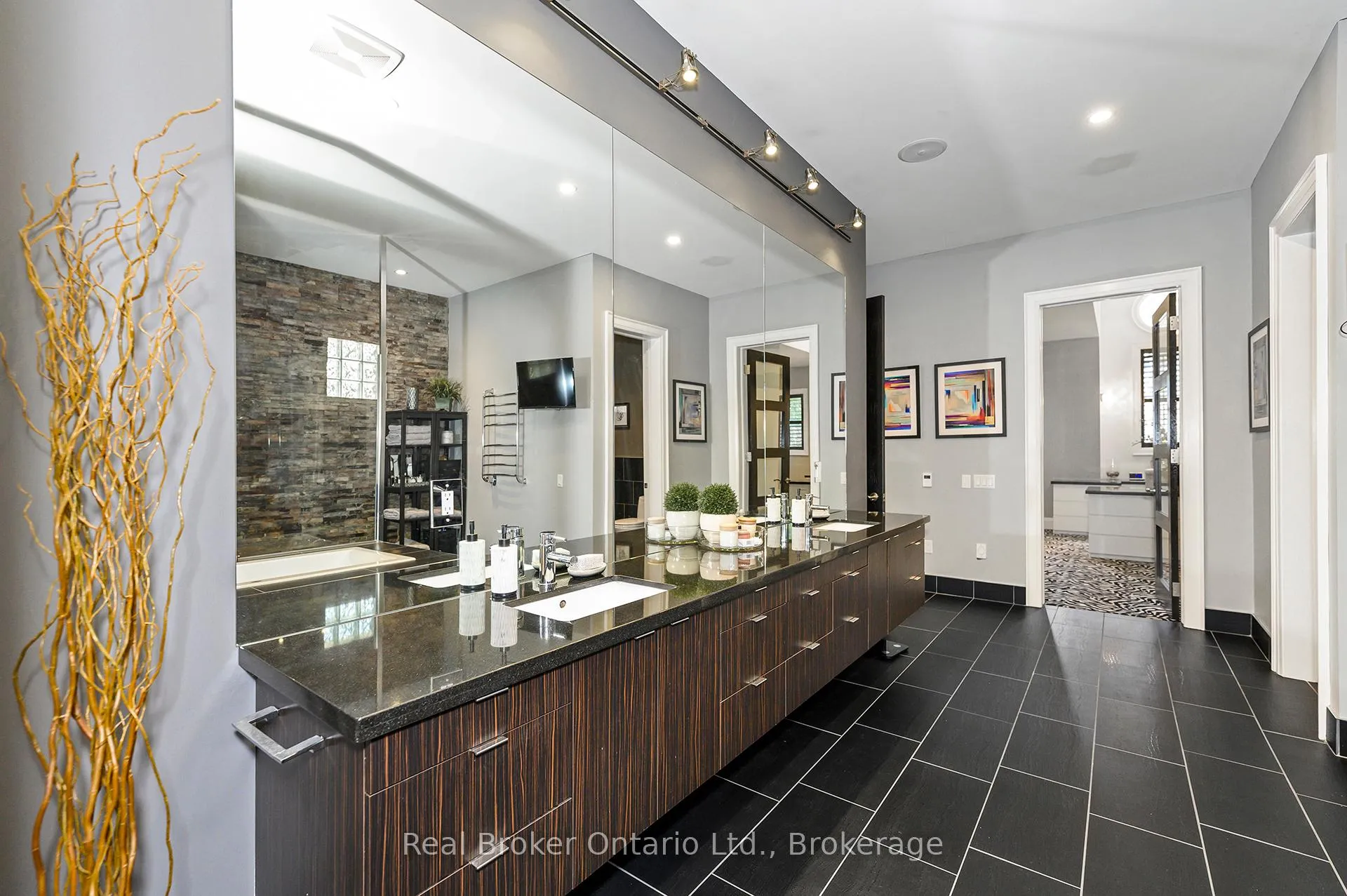 Photo 20 of 4507 Lakeshore Road, Burlington, Shoreacres — HOMEH