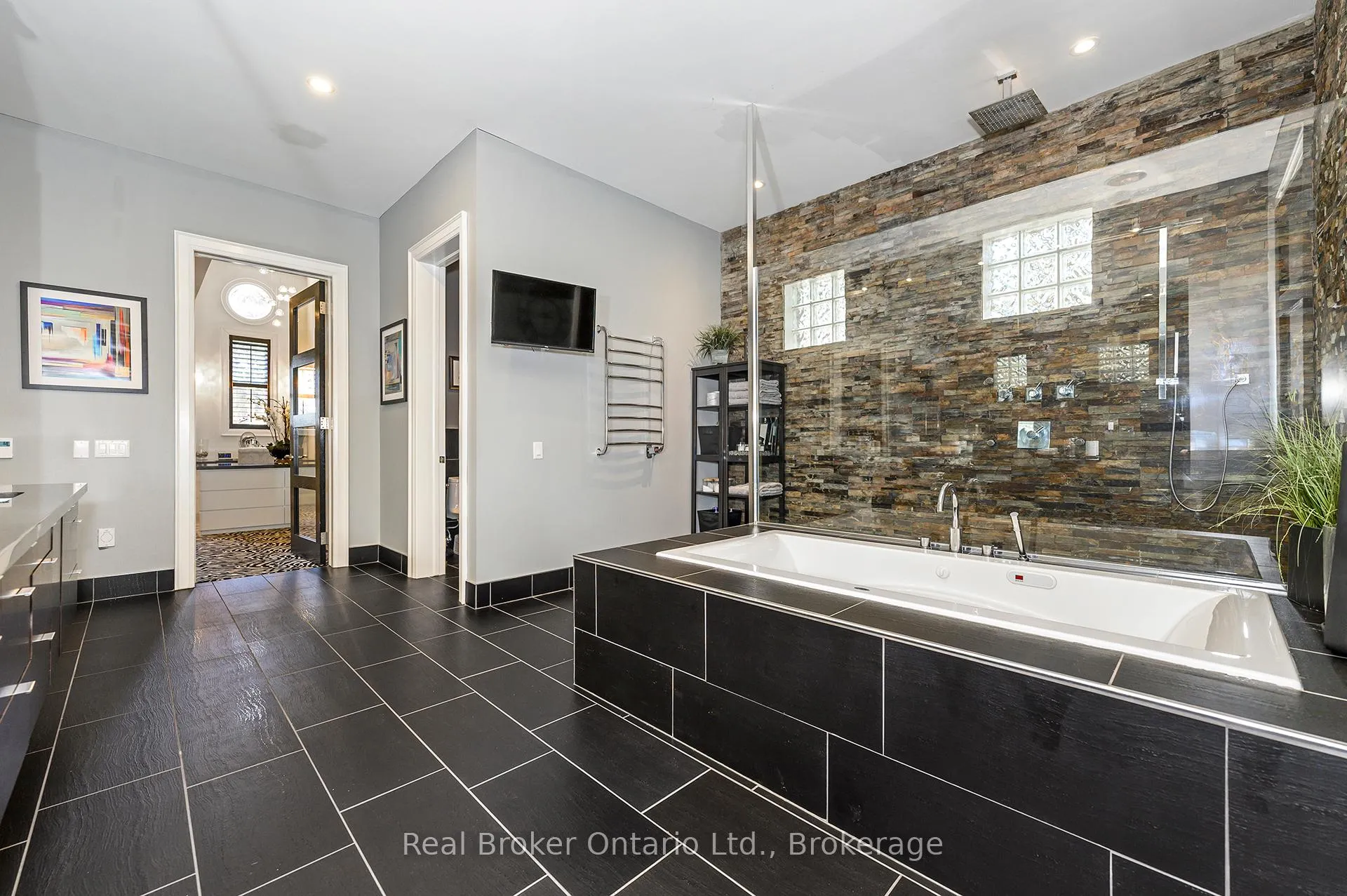 Photo 23 of 4507 Lakeshore Road, Burlington, Shoreacres — HOMEH