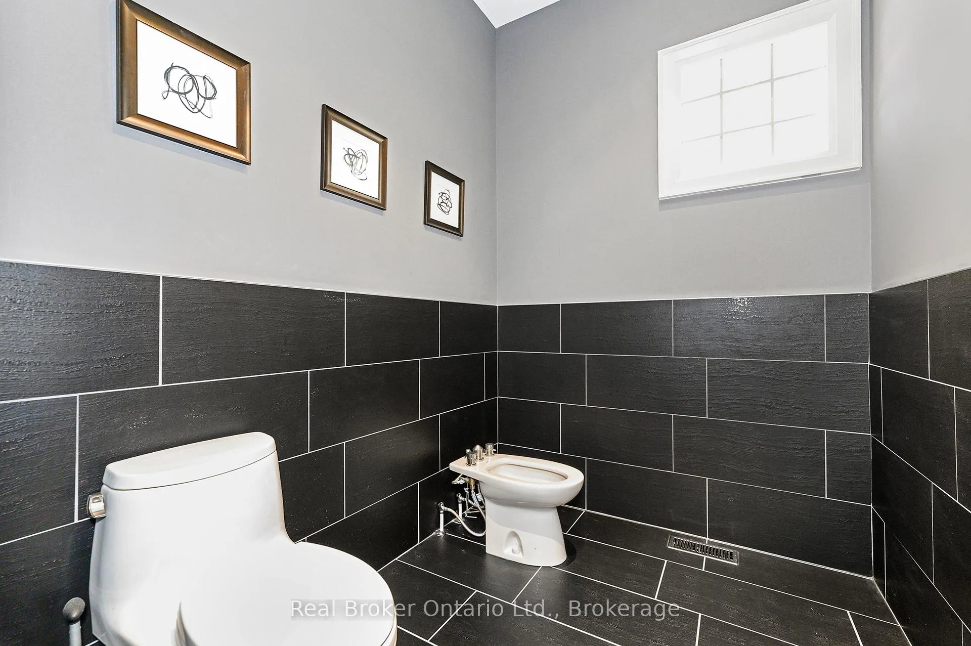 Photo 24 of 4507 Lakeshore Road, Burlington, Shoreacres — HOMEH