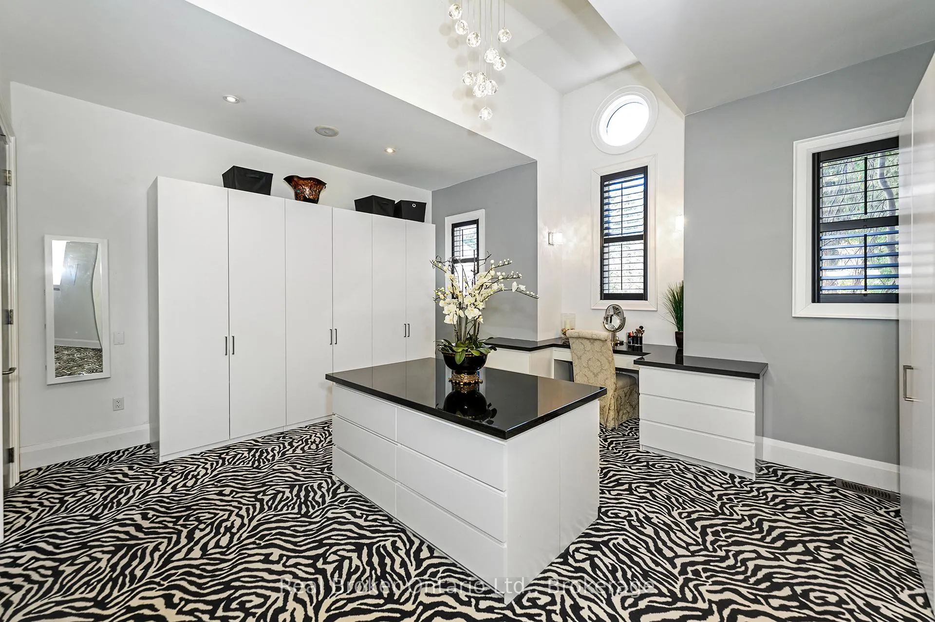 Photo 25 of 4507 Lakeshore Road, Burlington, Shoreacres — HOMEH