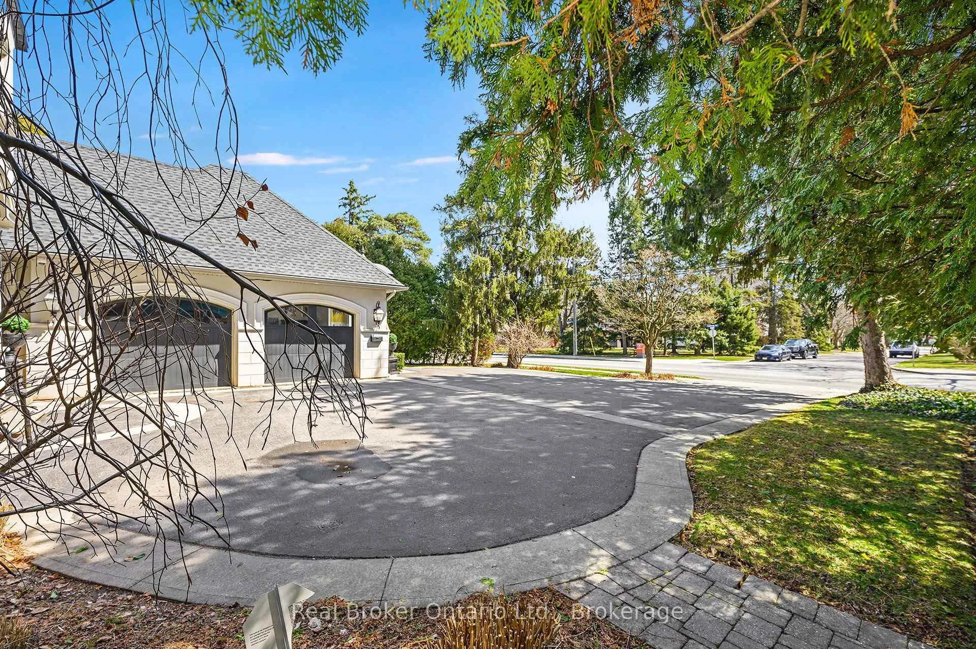 Photo 47 of 4507 Lakeshore Road, Burlington, Shoreacres — HOMEH