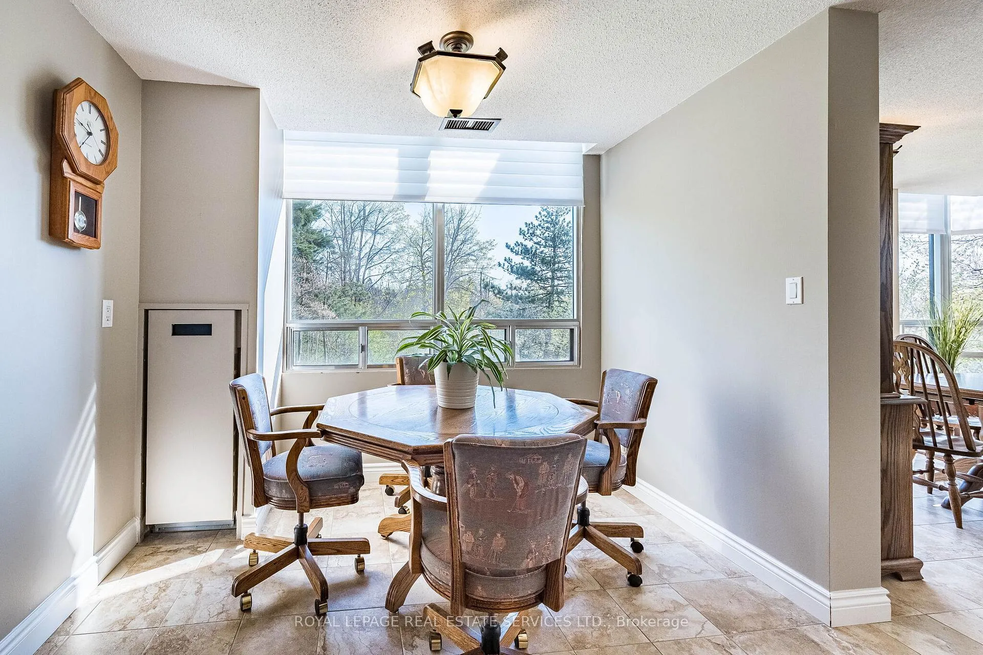 Photo 11 of Unit 102, 310 Mill Street S, Brampton, Brampton South — HOMEH