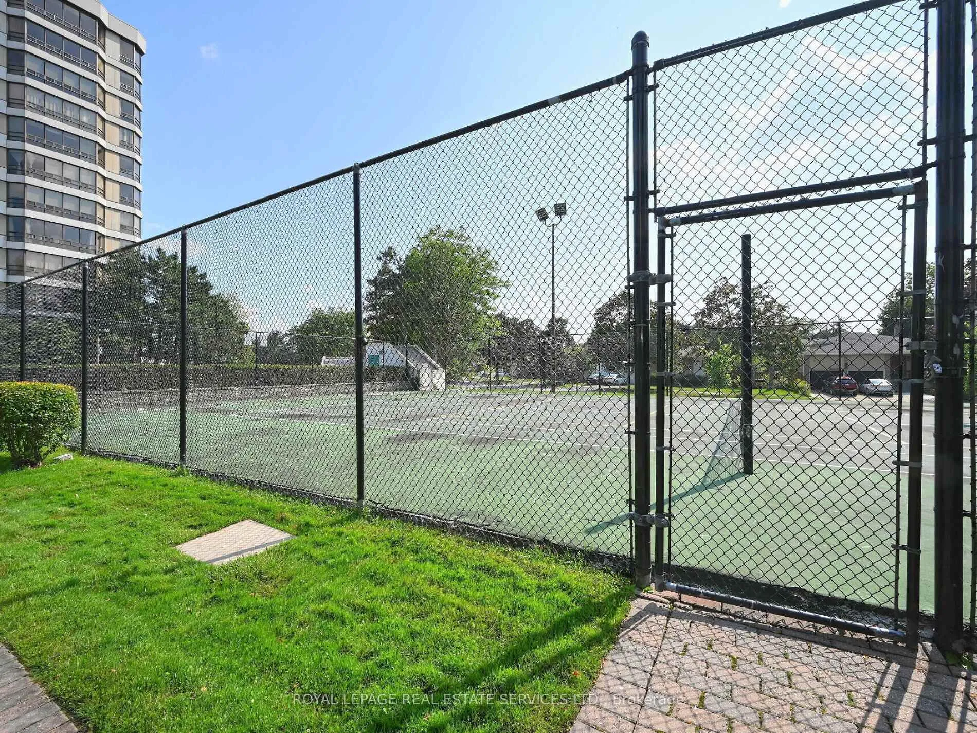 Photo 35 of Unit 102, 310 Mill Street S, Brampton, Brampton South — HOMEH