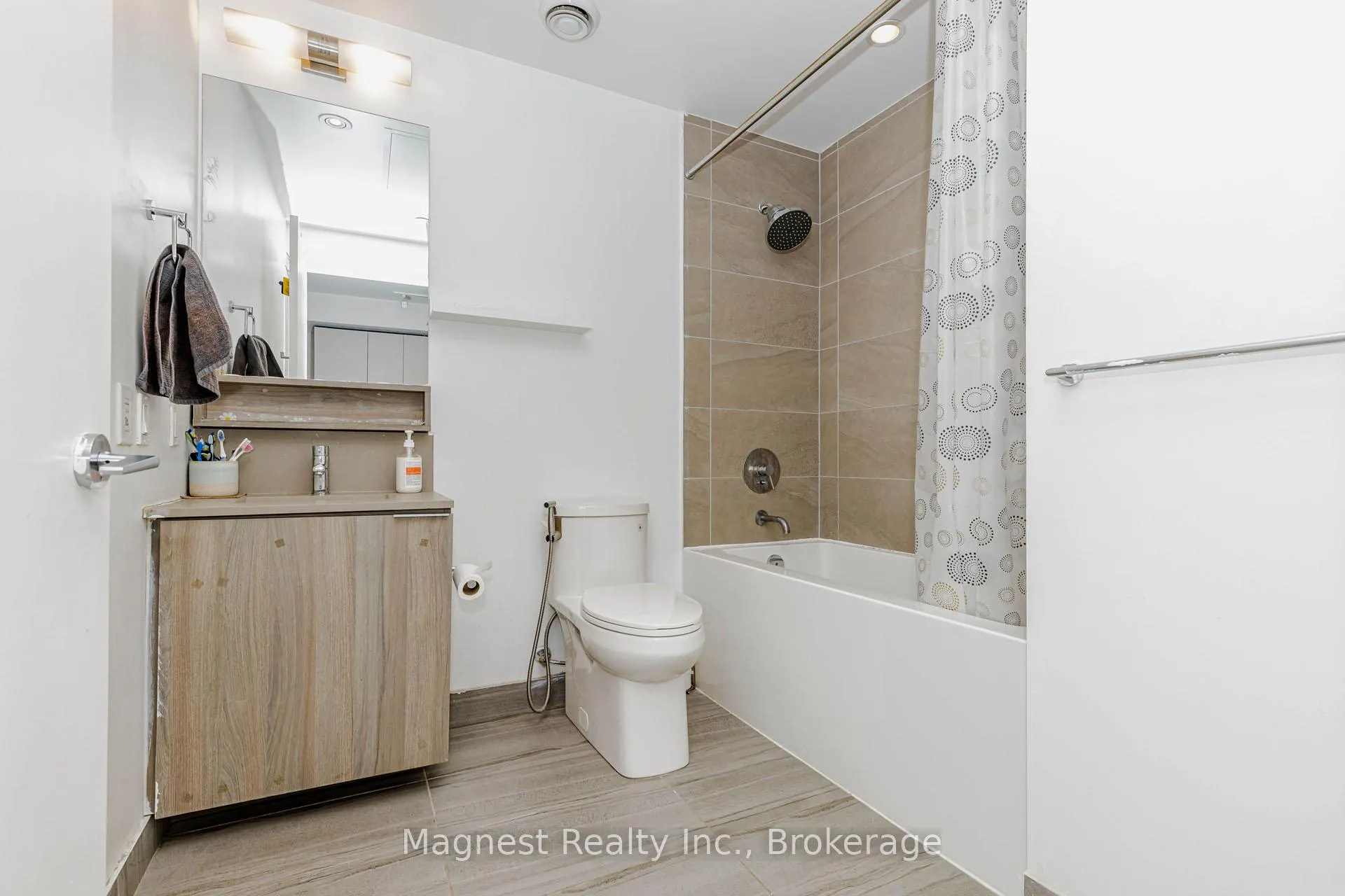Photo 32 of Unit 2301, 950 Portage Parkway, Vaughan, Vaughan Corporate Centre — HOMEH