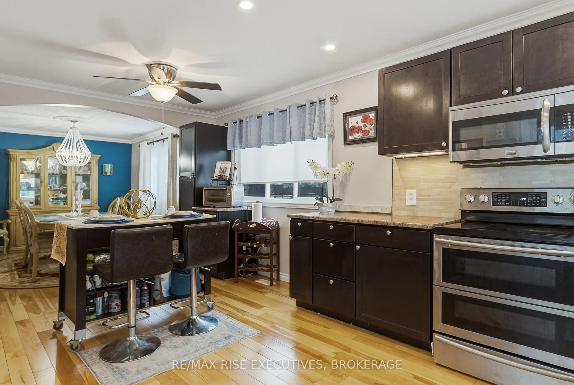 Photo 14 of 526 Canterbury Crescent, Kingston, City Southwest — HOMEH