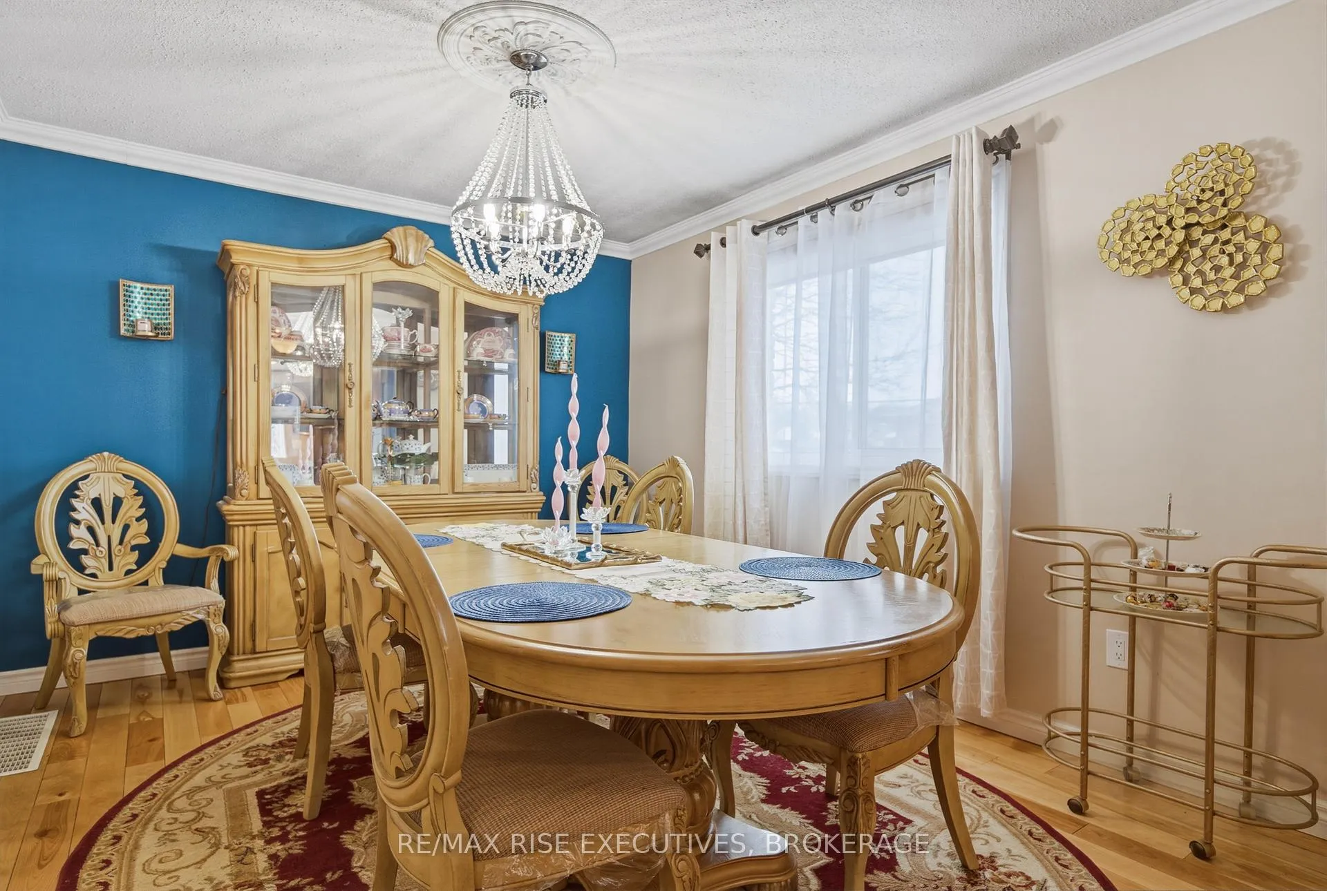 Photo 16 of 526 Canterbury Crescent, Kingston, City Southwest — HOMEH