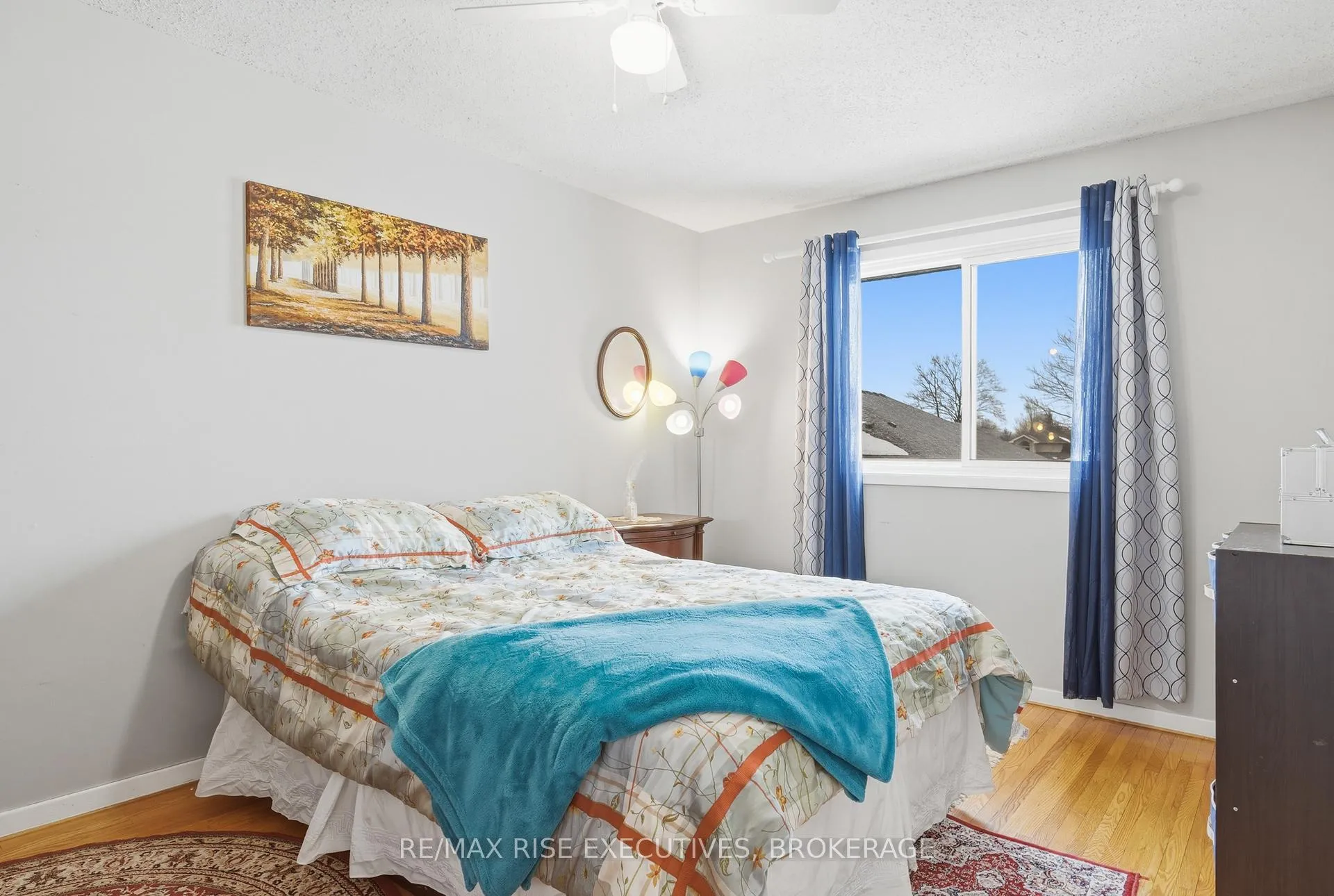 Photo 27 of 526 Canterbury Crescent, Kingston, City Southwest — HOMEH