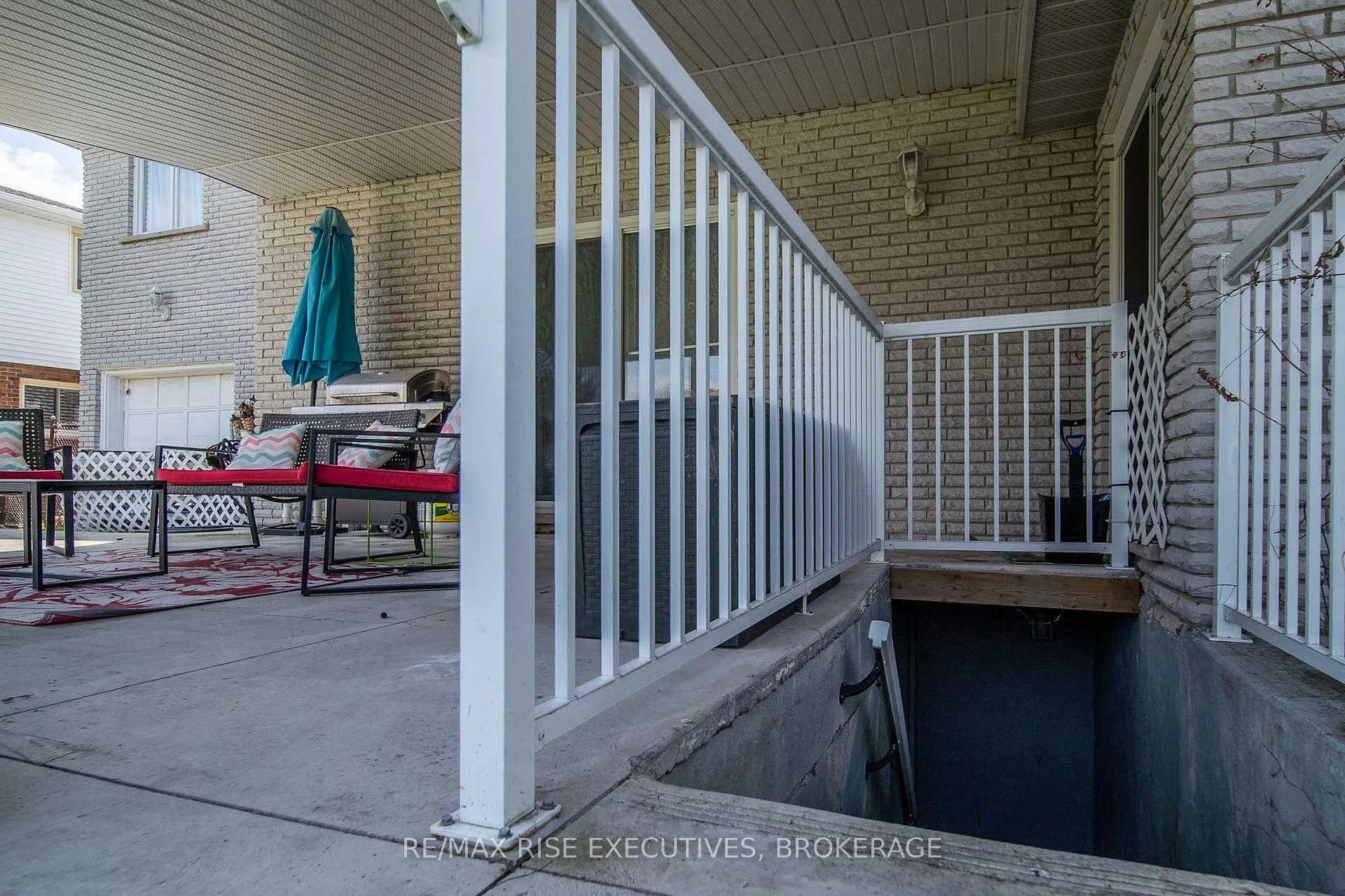 Photo 45 of 526 Canterbury Crescent, Kingston, City Southwest — HOMEH