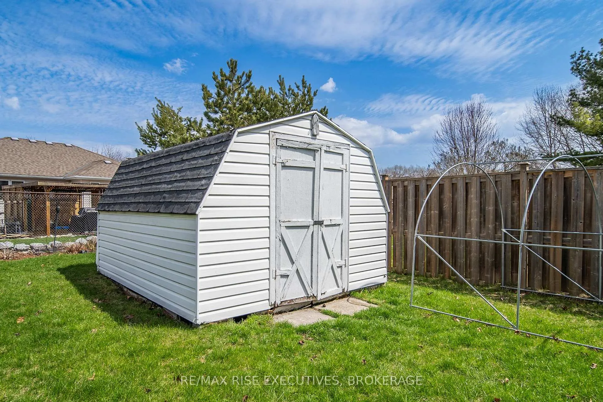 Photo 47 of 526 Canterbury Crescent, Kingston, City Southwest — HOMEH