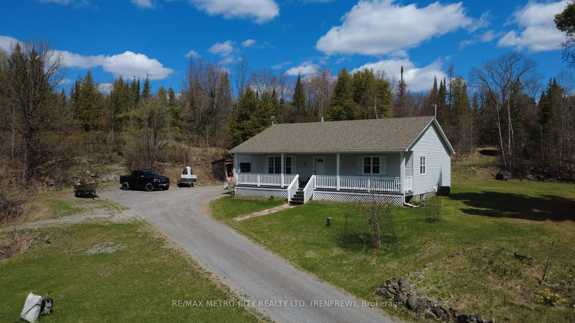 Photo 3 of 1003 Grant Road, Greater Madawaska — HOMEH