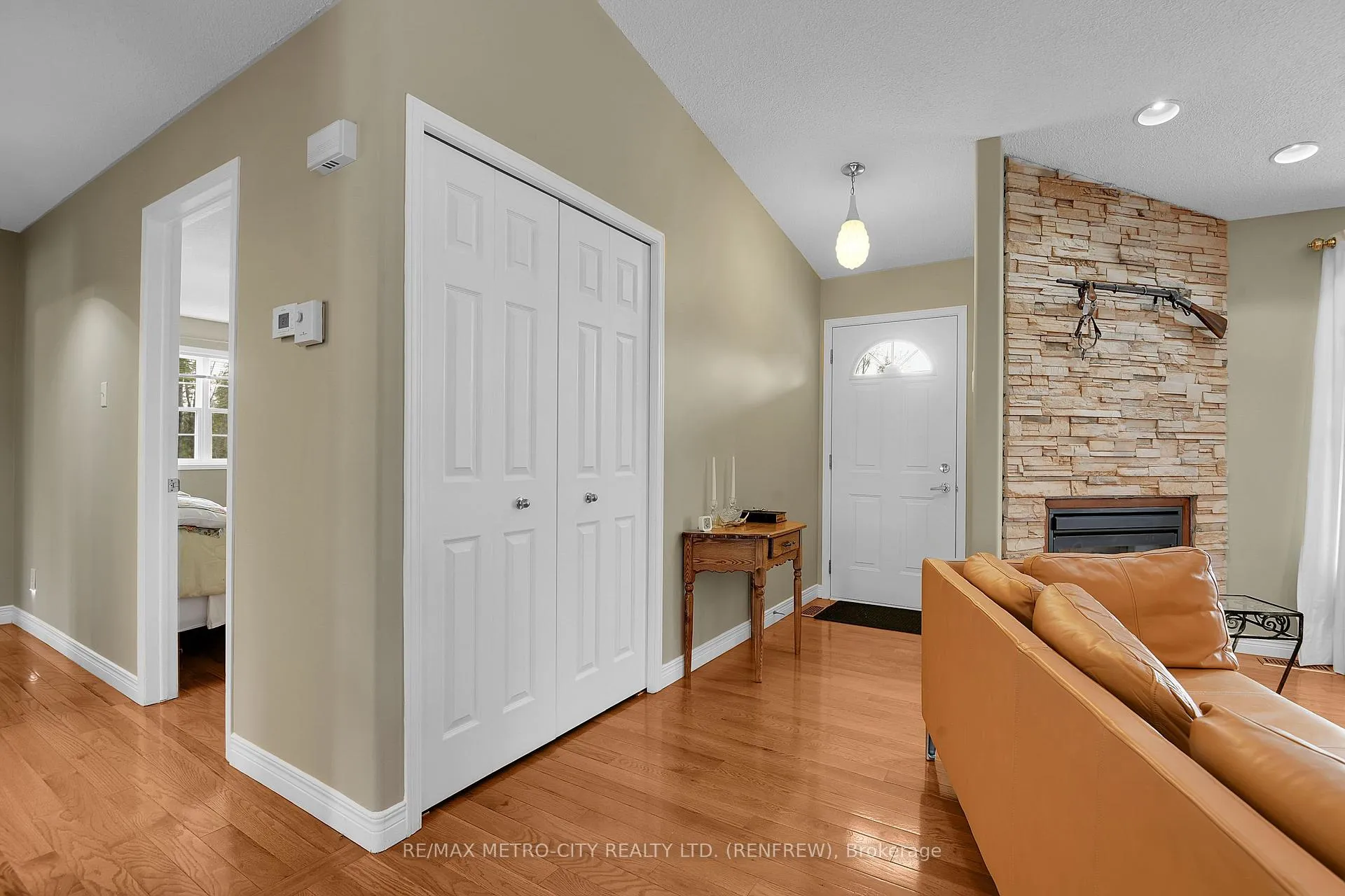 Photo 7 of 1003 Grant Road, Greater Madawaska — HOMEH