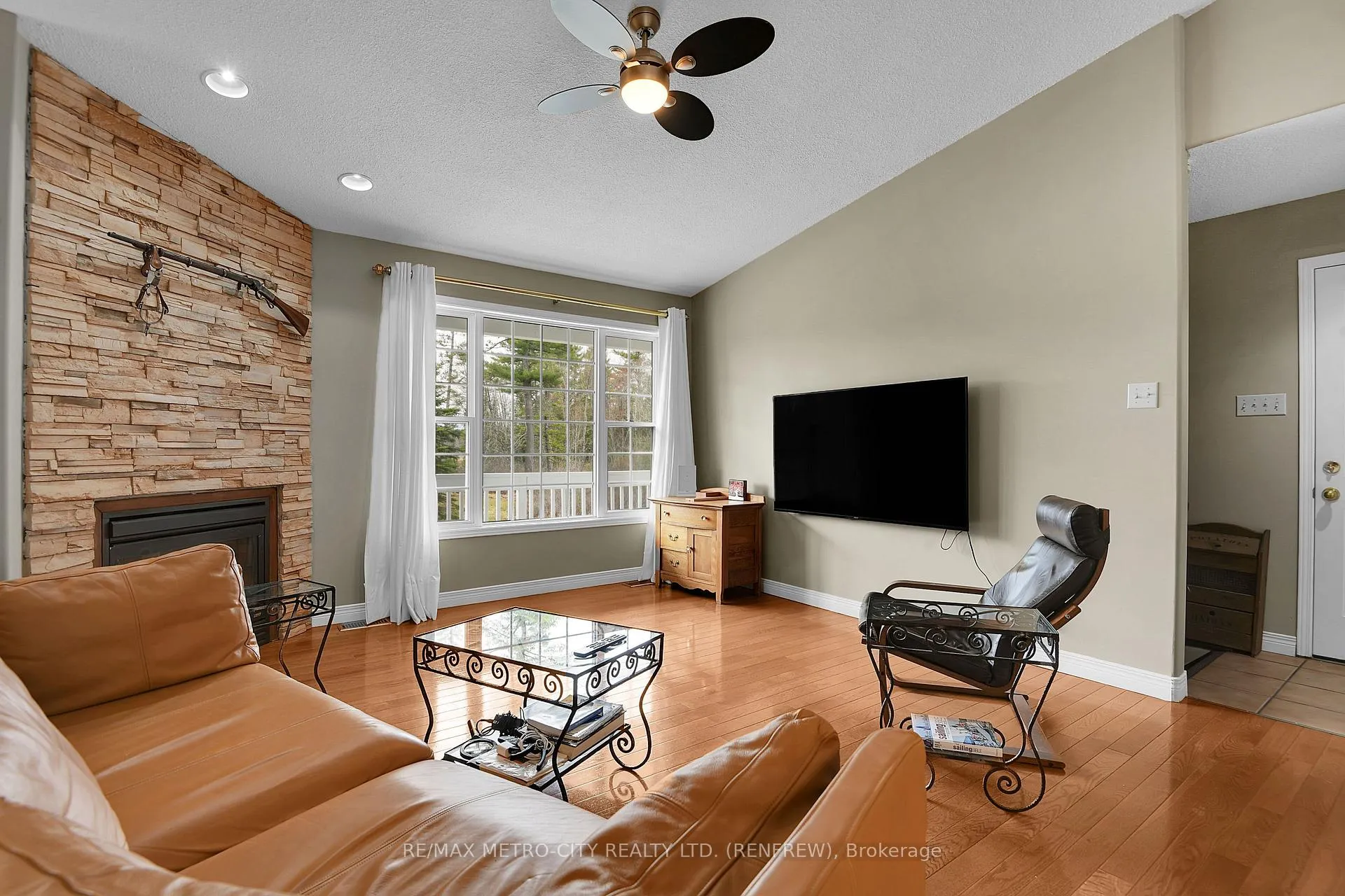 Photo 8 of 1003 Grant Road, Greater Madawaska — HOMEH