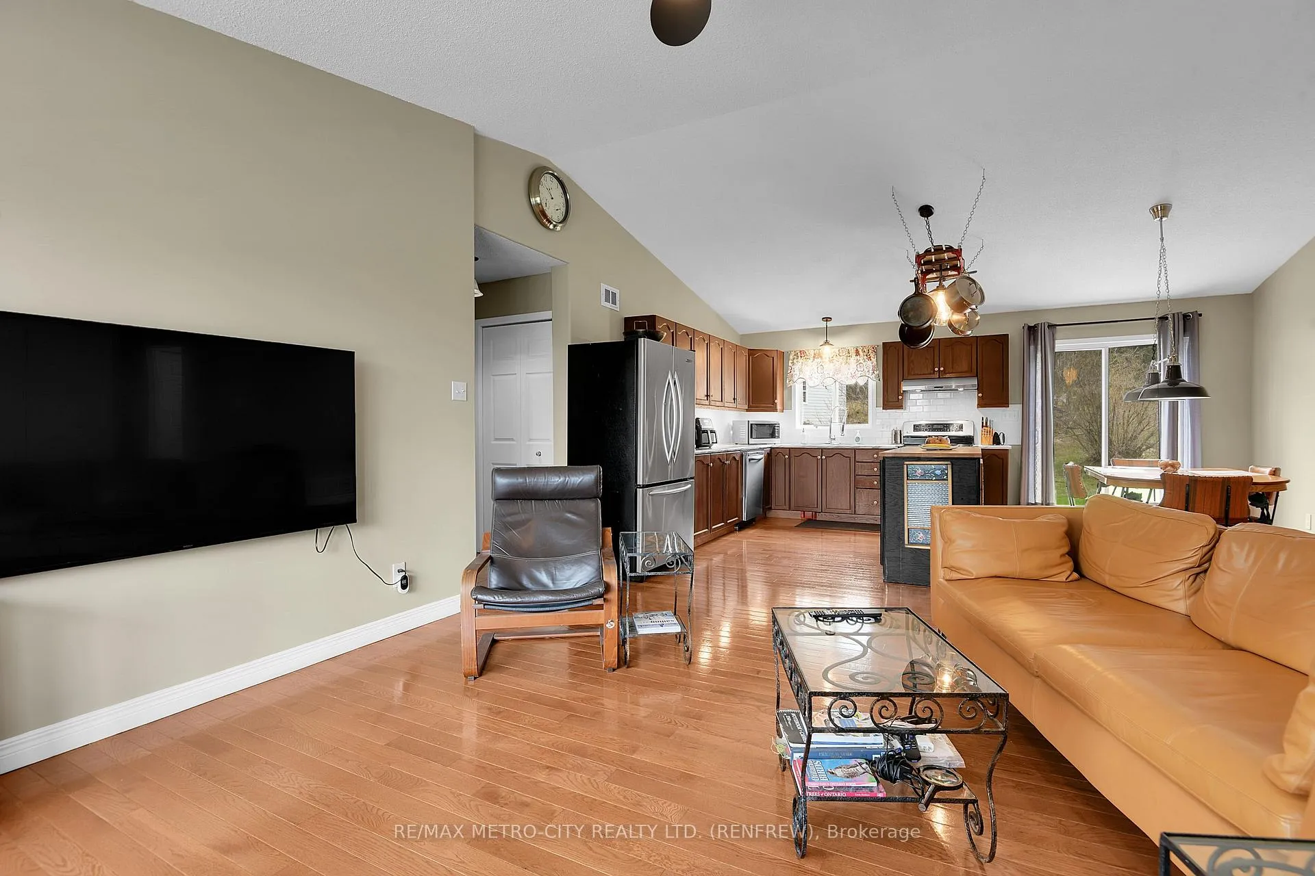 Photo 11 of 1003 Grant Road, Greater Madawaska — HOMEH
