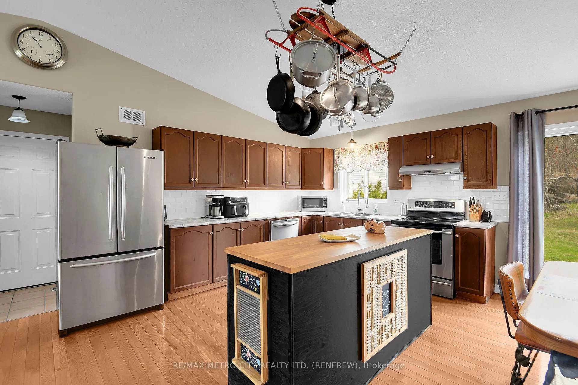 Photo 13 of 1003 Grant Road, Greater Madawaska — HOMEH