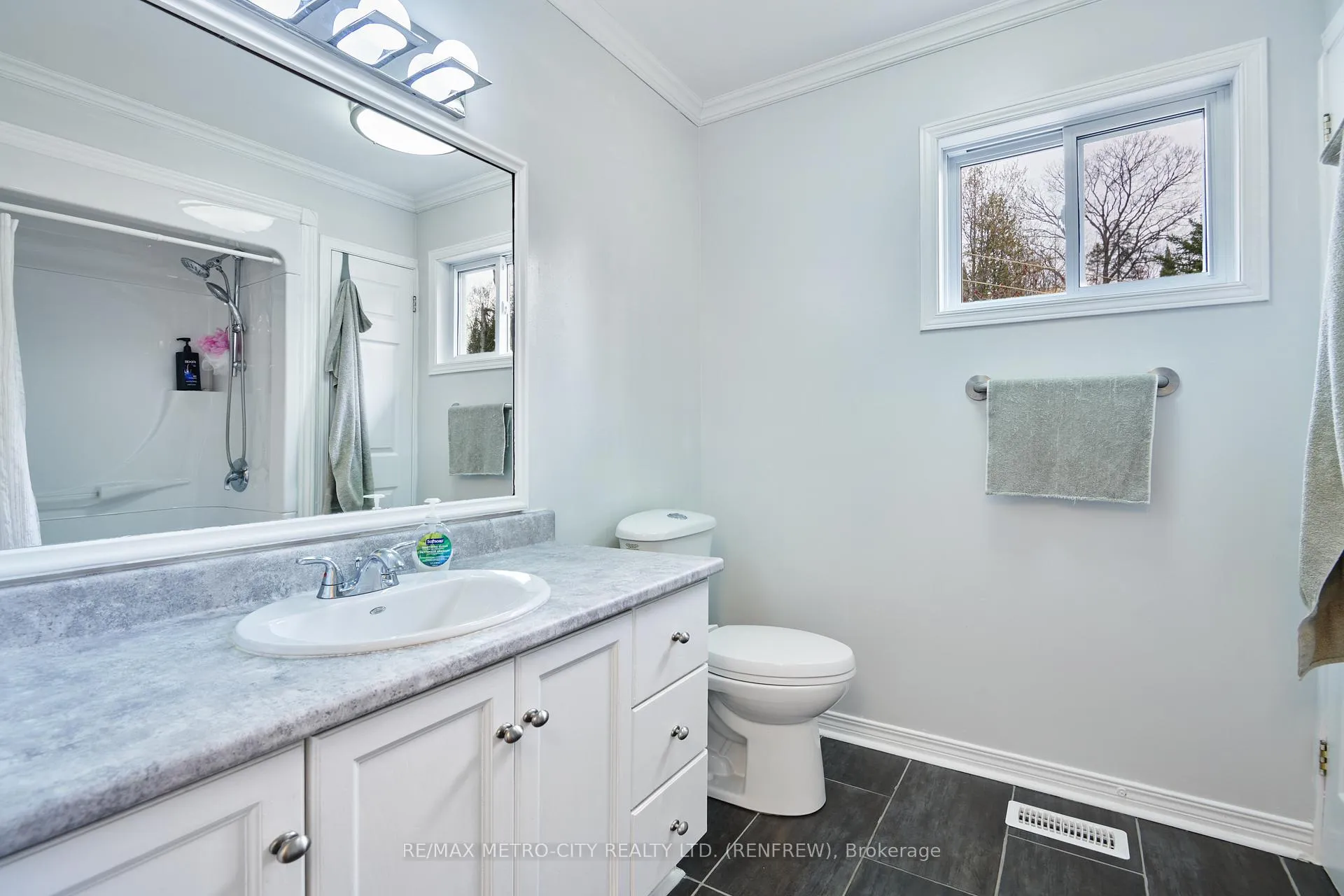 Photo 23 of 1003 Grant Road, Greater Madawaska — HOMEH