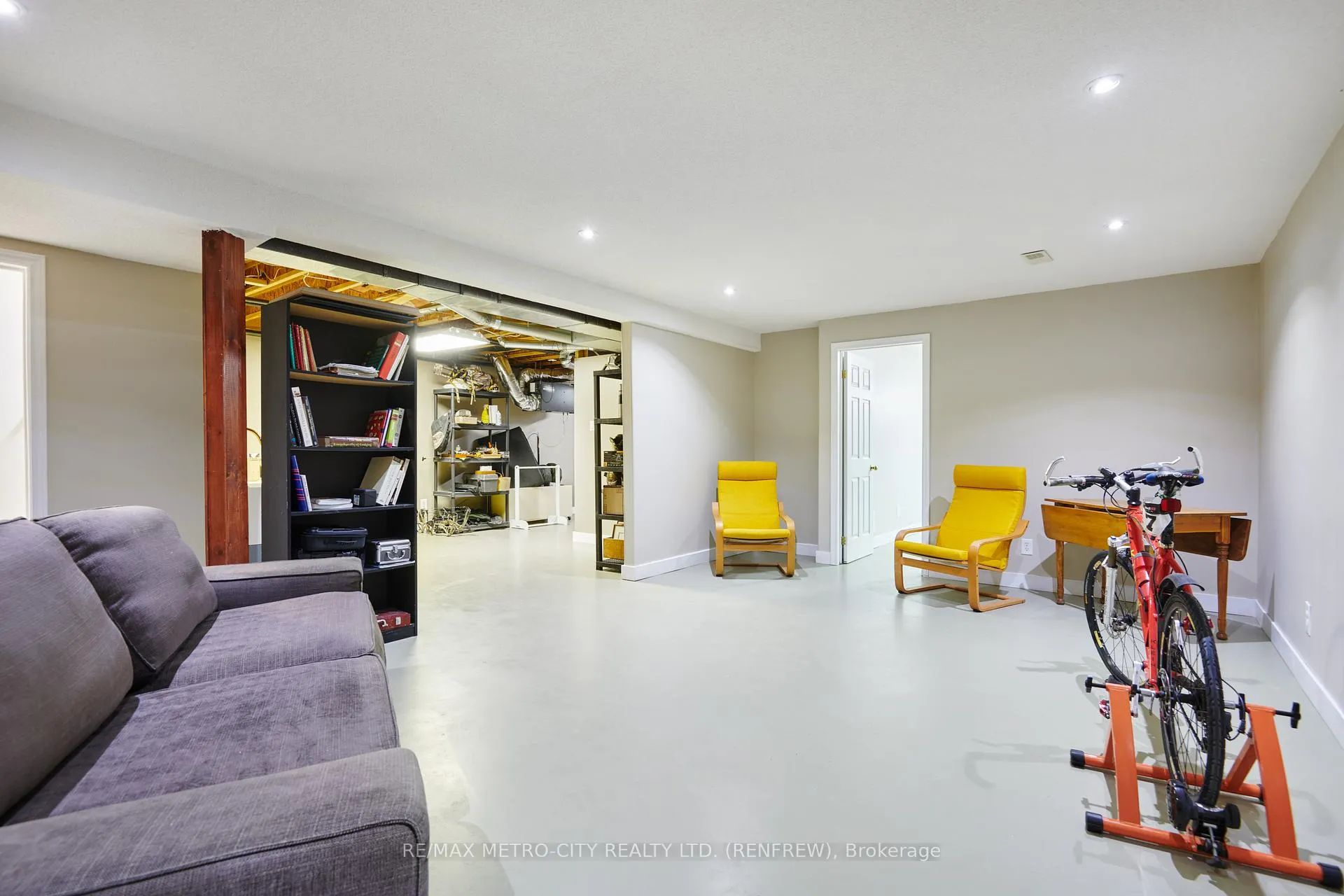 Photo 25 of 1003 Grant Road, Greater Madawaska — HOMEH