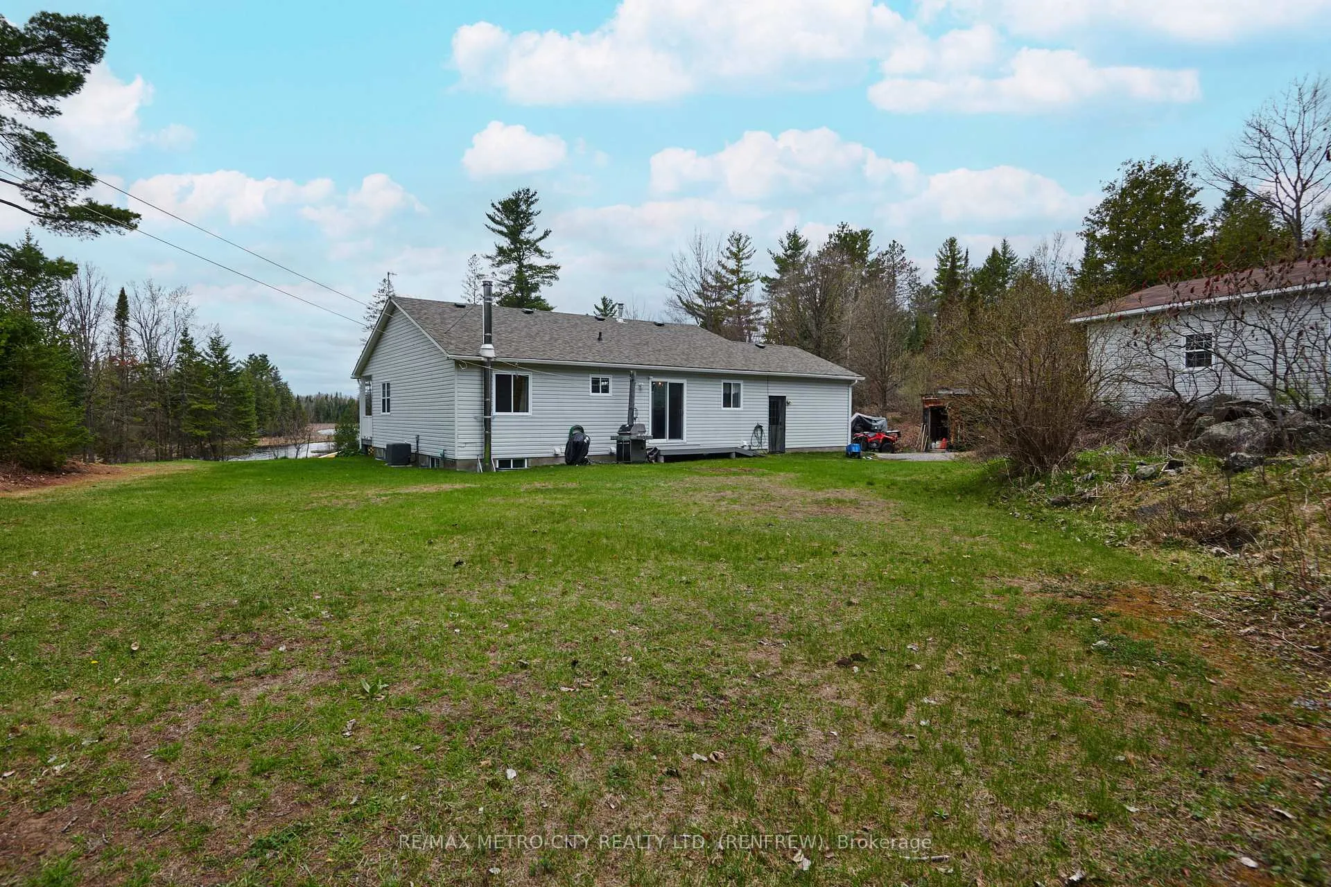 Photo 33 of 1003 Grant Road, Greater Madawaska — HOMEH