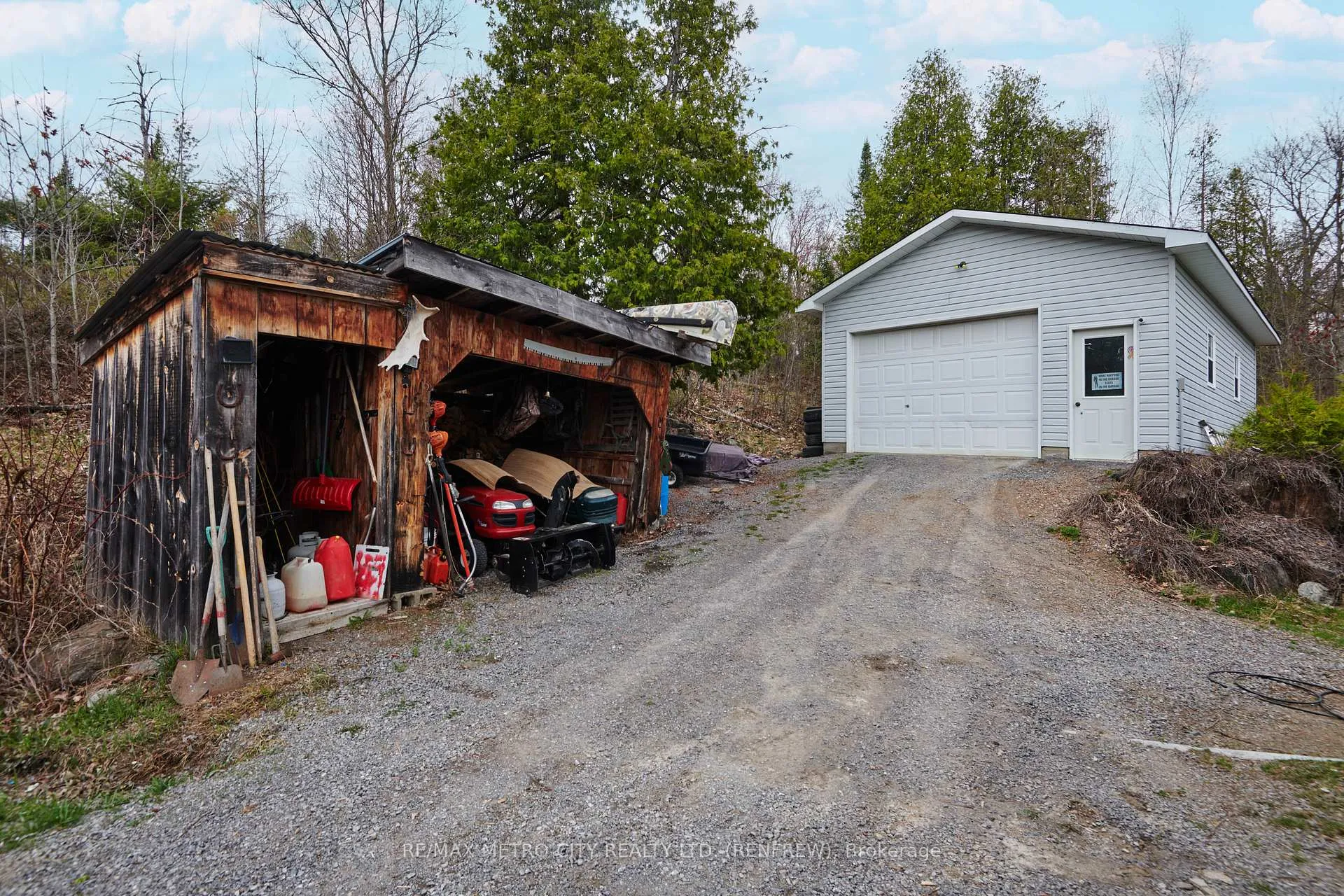 Photo 34 of 1003 Grant Road, Greater Madawaska — HOMEH