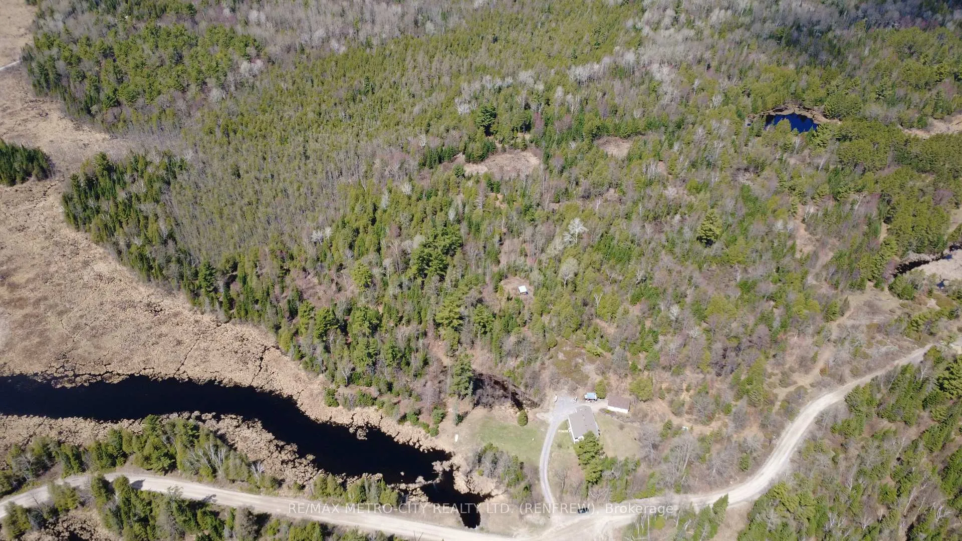 Photo 40 of 1003 Grant Road, Greater Madawaska — HOMEH