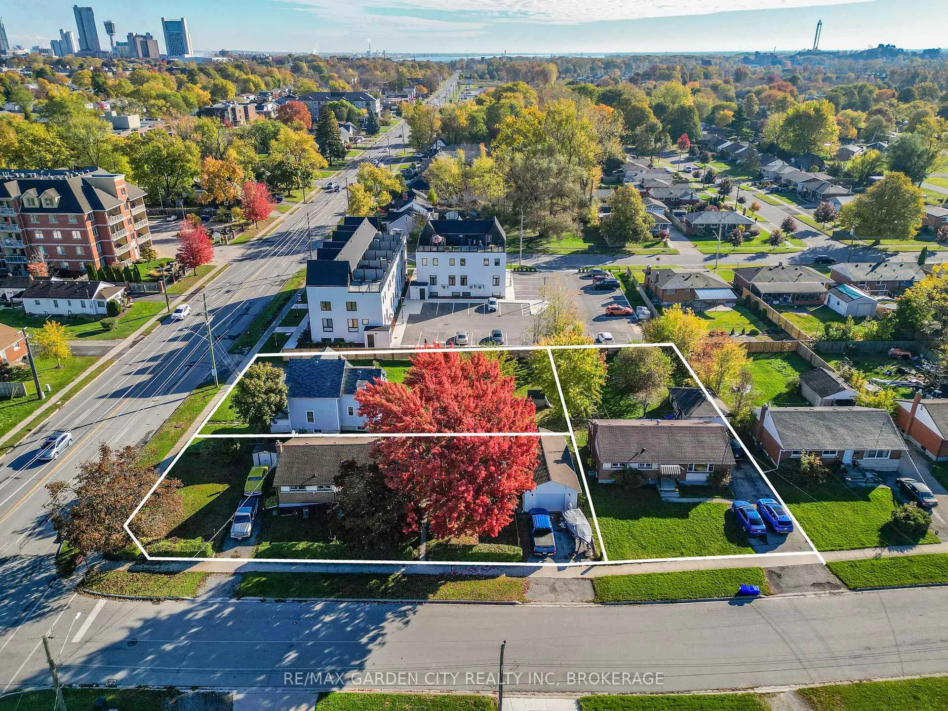 Photo 1 of 6560 Mcleod Road, Niagara Falls, Oldfield — HOMEH